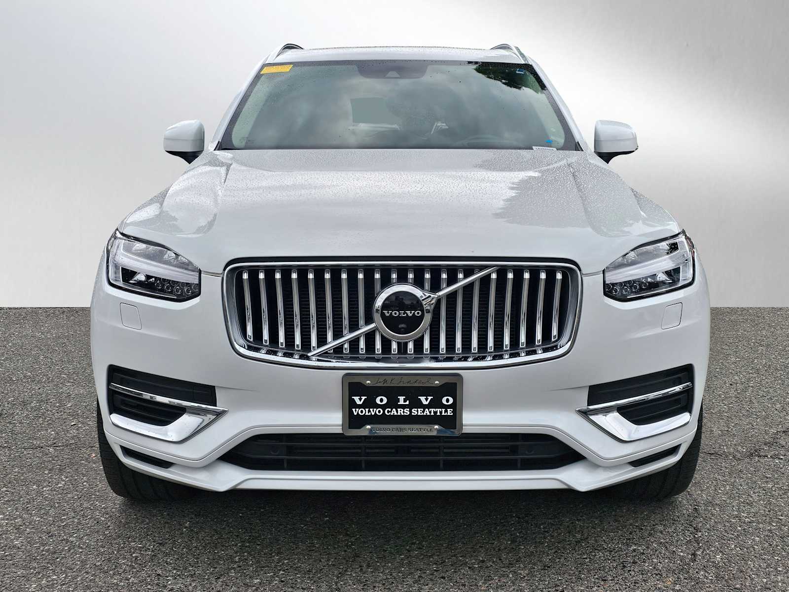 2022 Volvo XC90 Recharge T8 Inscription photo 2