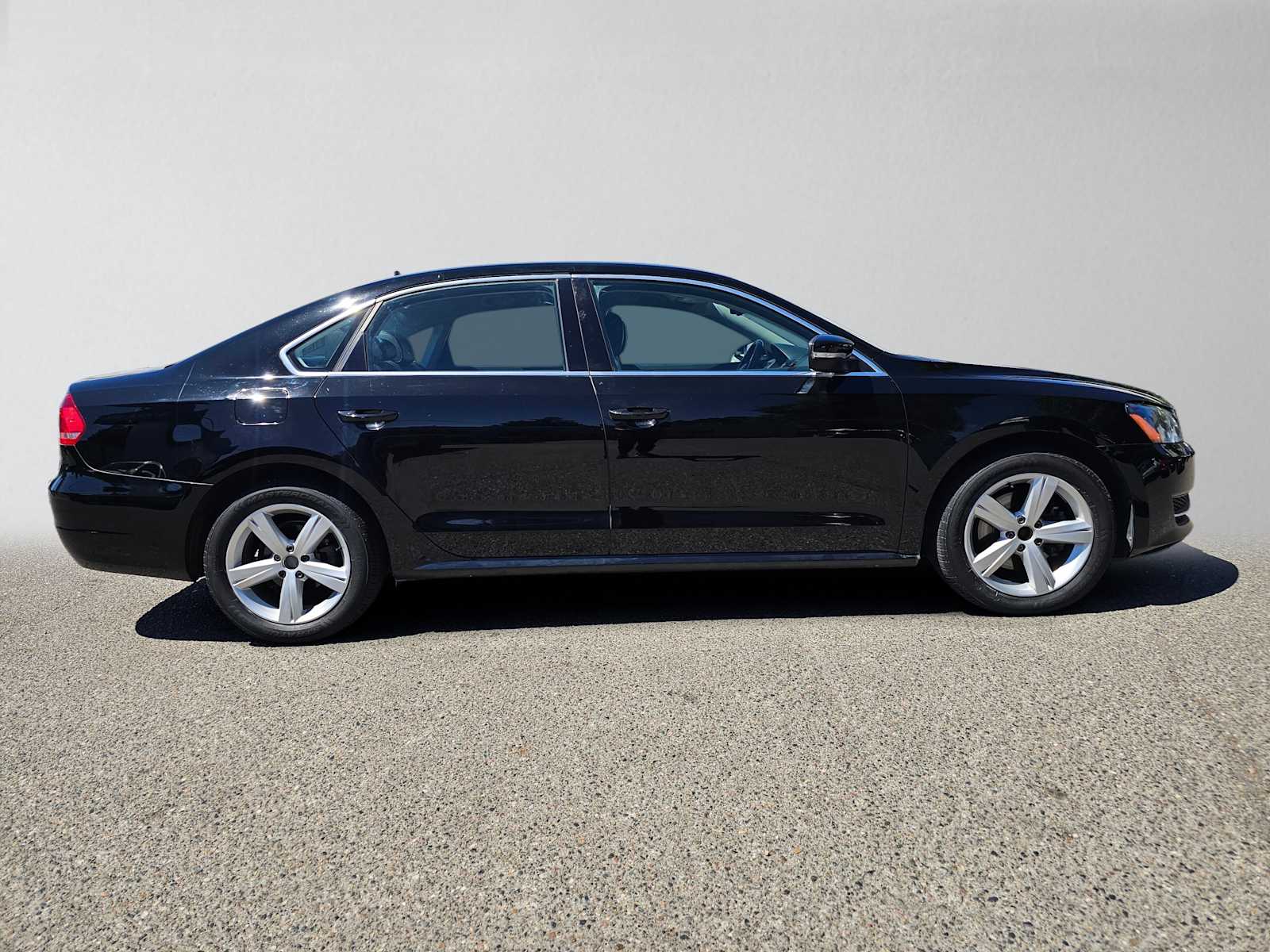 Used 2013 Volkswagen Passat SE with VIN 1VWBP7A33DC111486 for sale in Seattle, WA