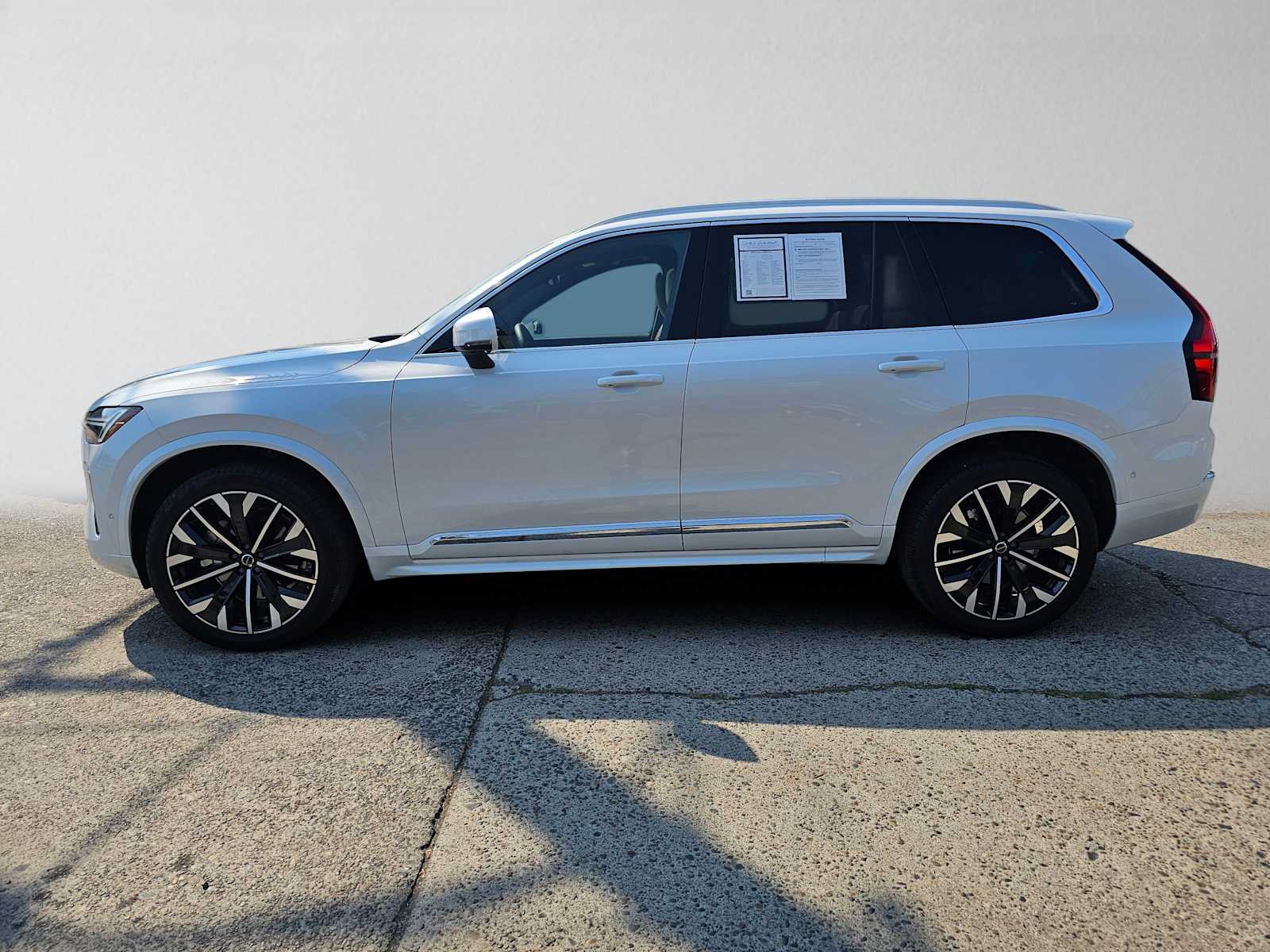2026 Volvo XC90 Plus - Photo 6