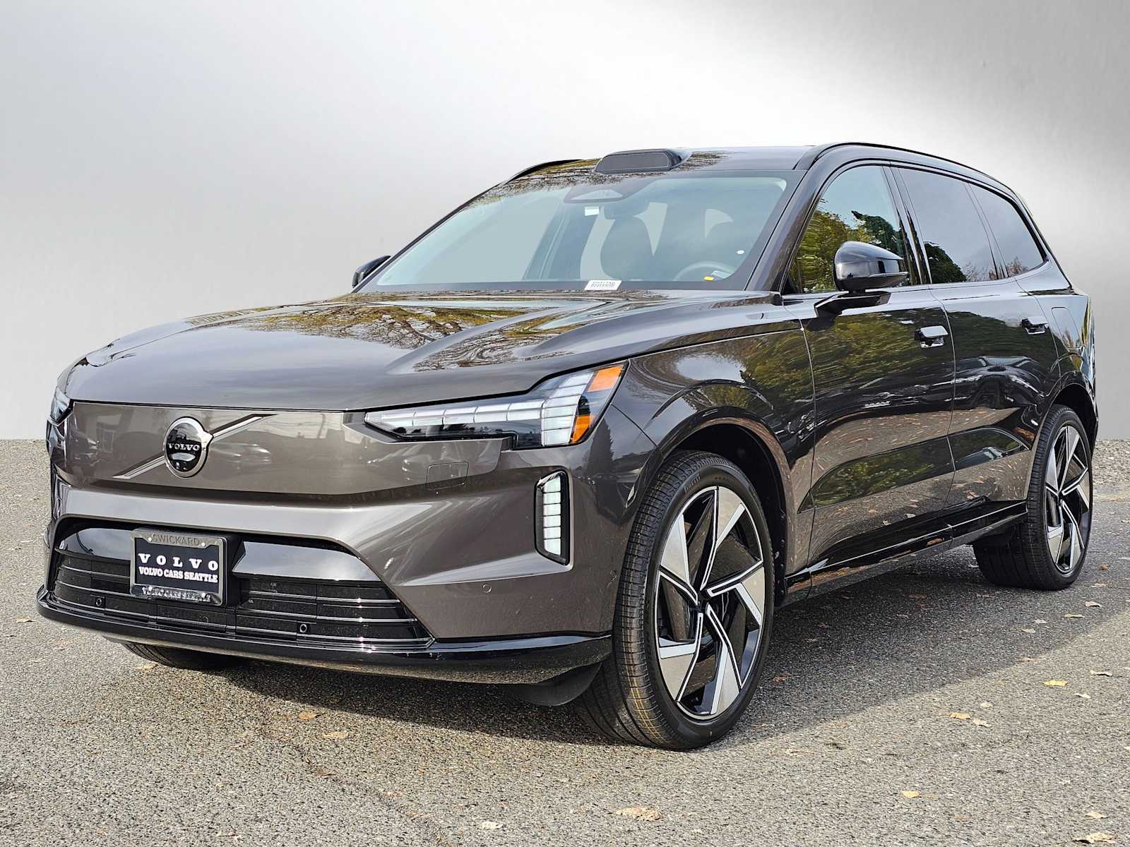 2025 Volvo EX90 Twin Motor Ultra photo 3