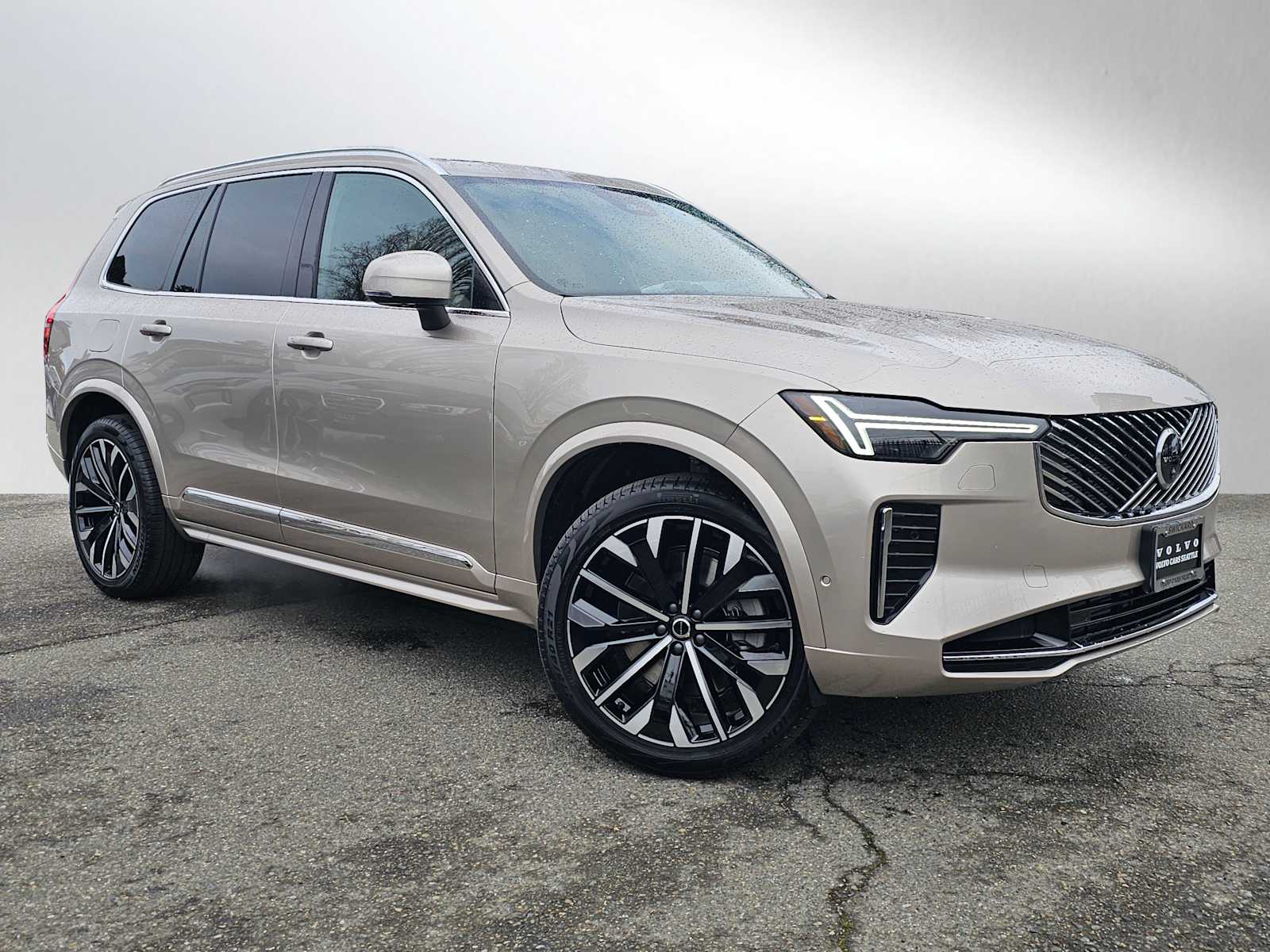 2026 Volvo XC90 T8 Recharge Plus Bright 7-Seat 4WD's photo