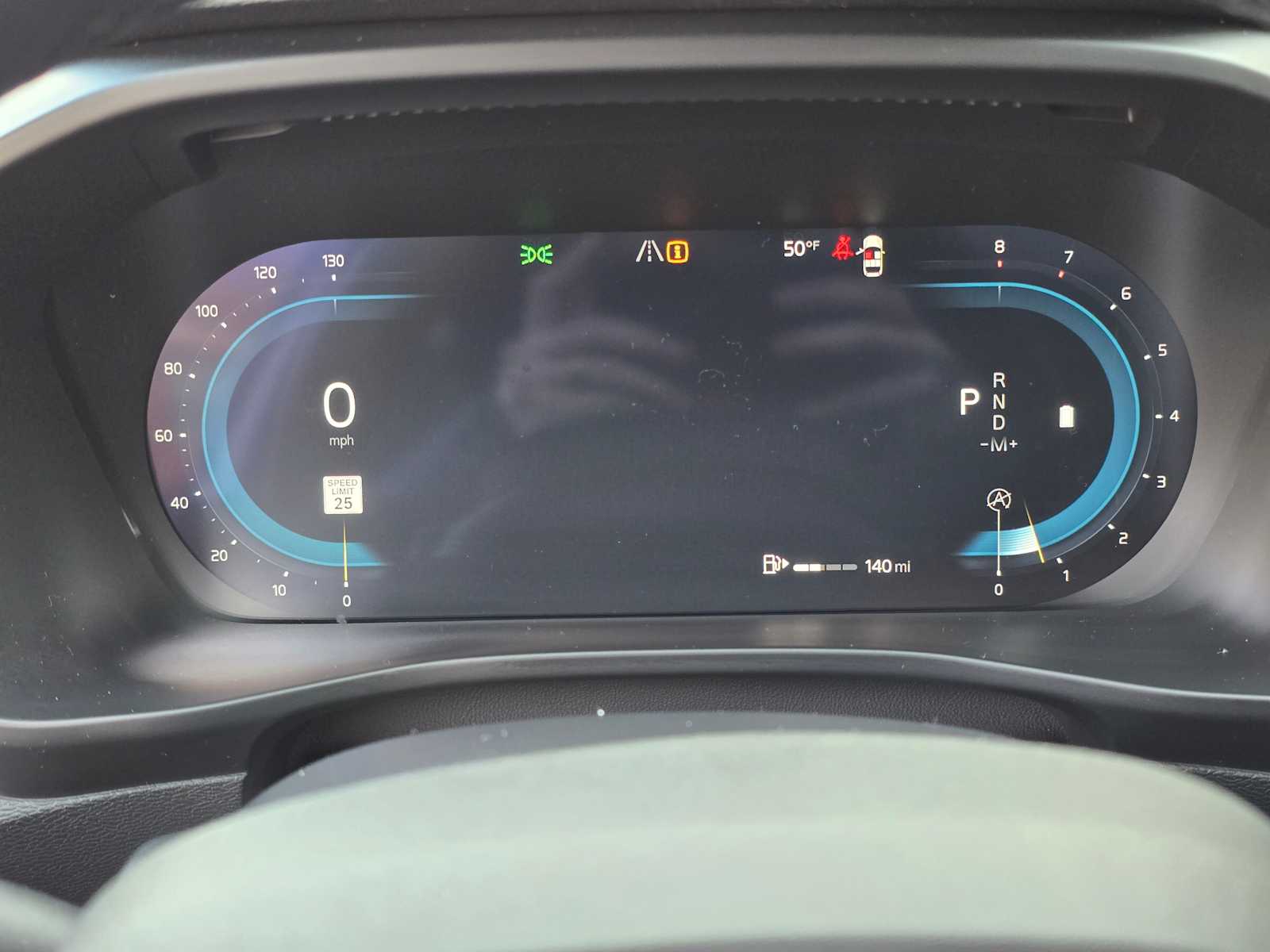 2025 Volvo XC40 Core - Photo 23