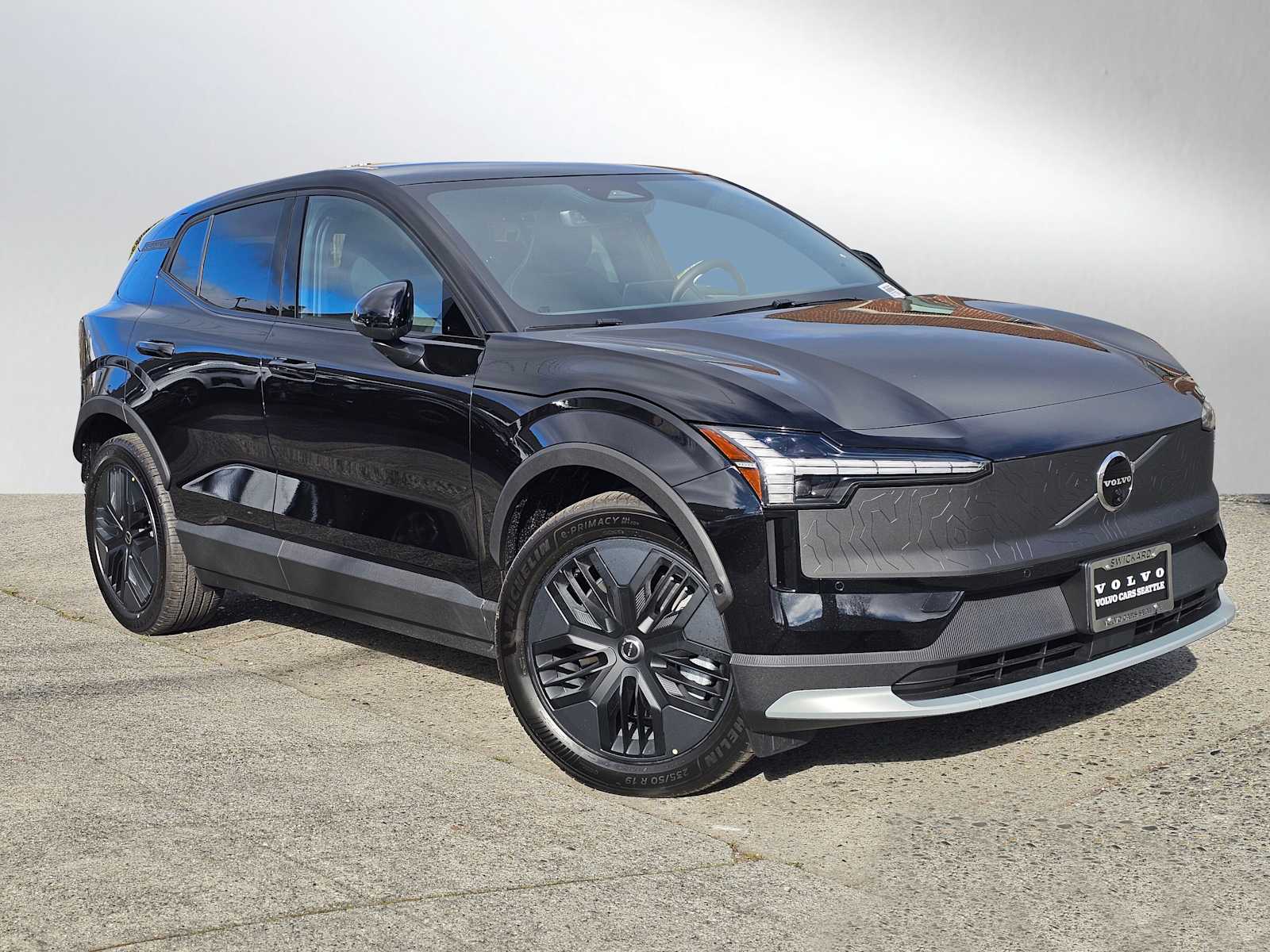 2026 Volvo EX30 Twin Motor Cross Country Ultra's photo