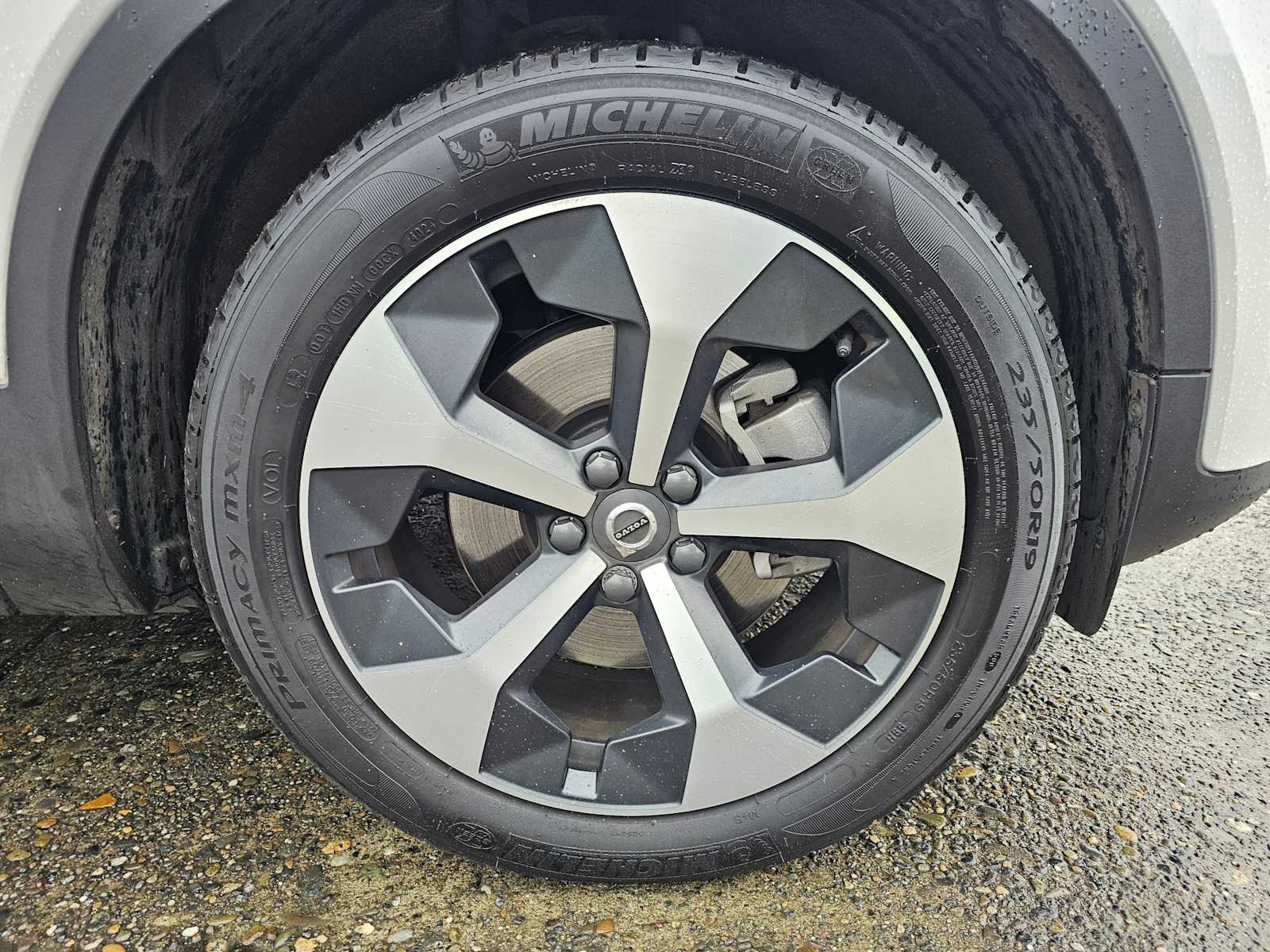 2025 Volvo XC40 Core - Photo 9