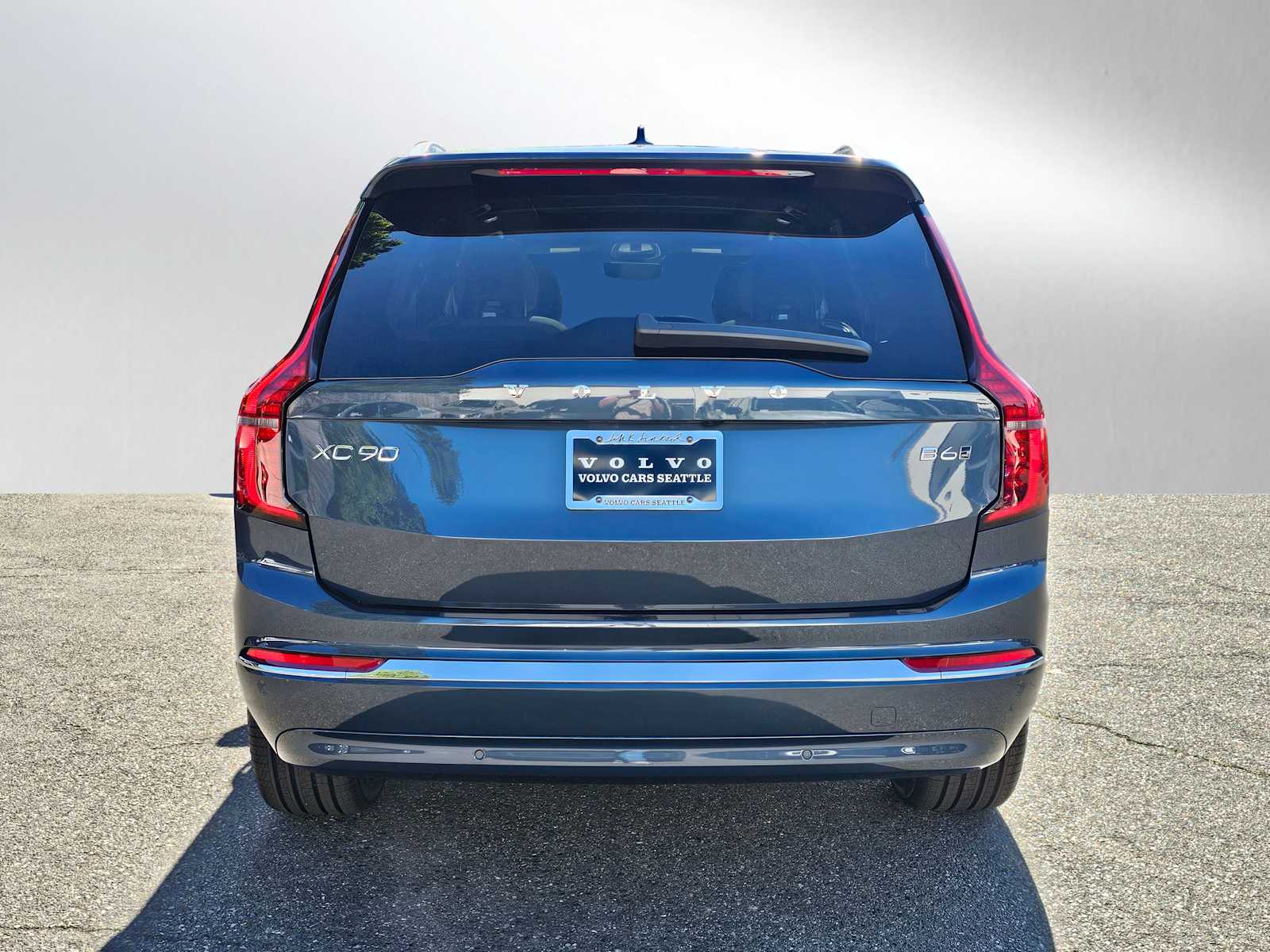 2026 Volvo XC90 Plus photo 4