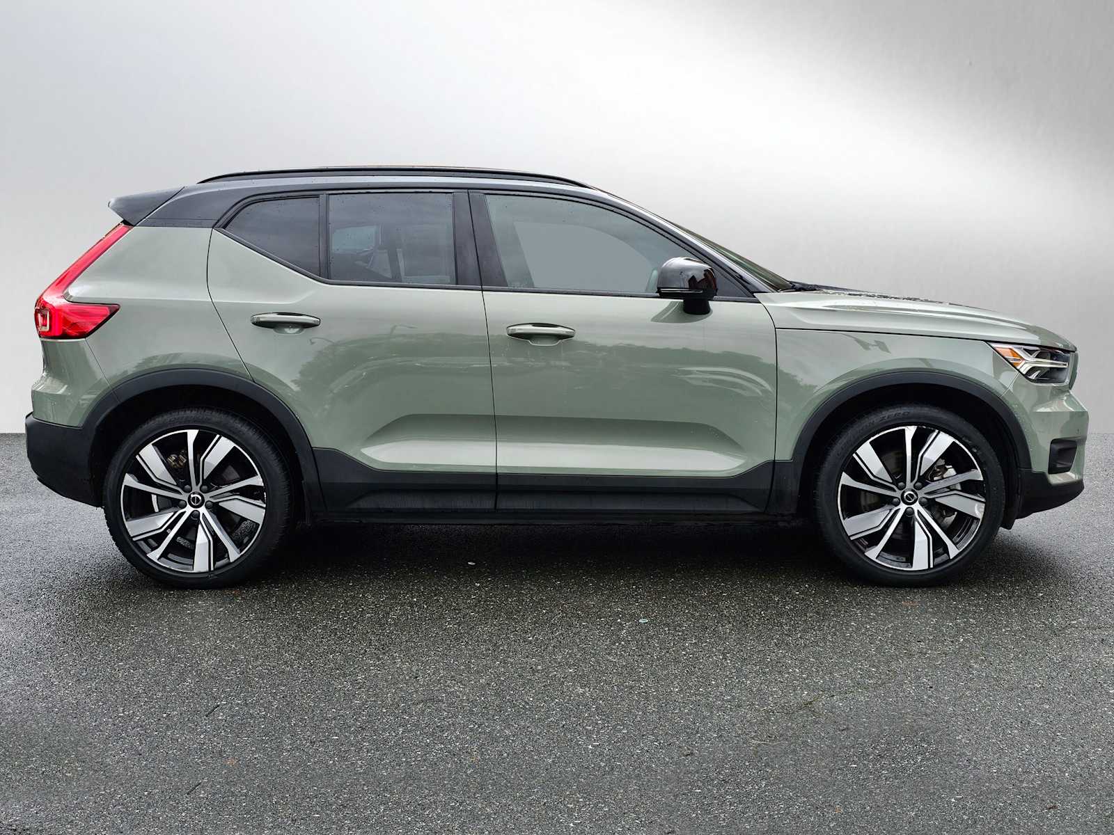 Used 2021 Volvo XC40 Recharge with VIN YV4ED3UR9M2569361 for sale in Seattle, WA