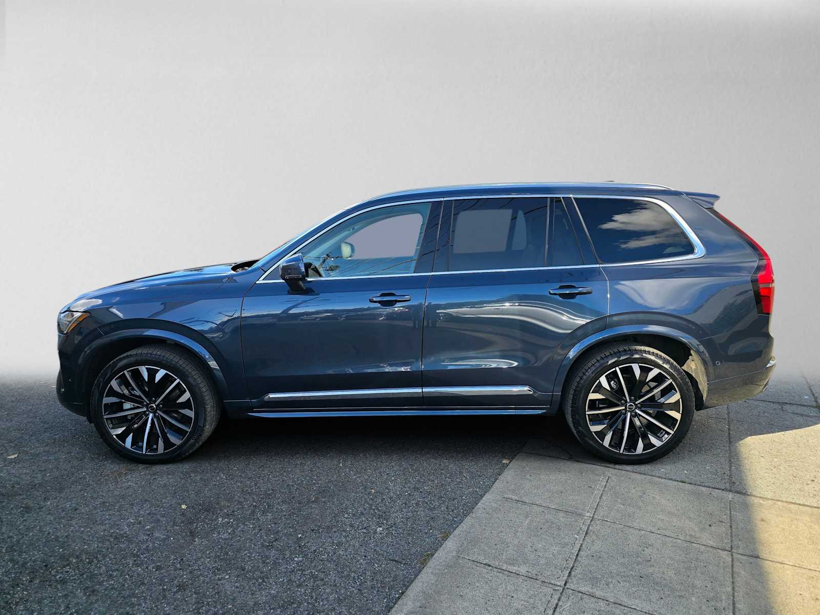 2026 Volvo XC90 Ultra - Photo 6