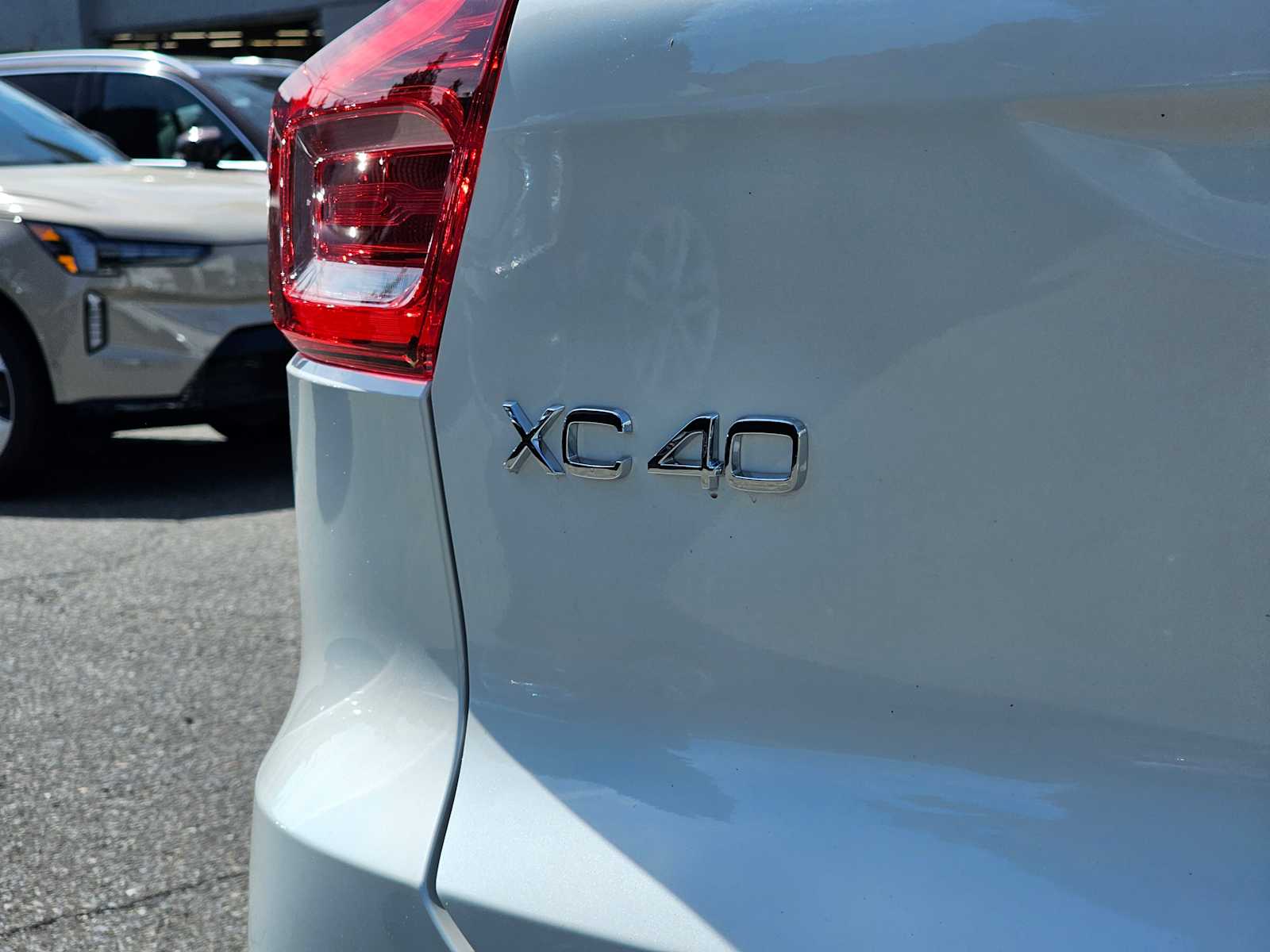 2025 Volvo XC40 Ultra - Photo 14