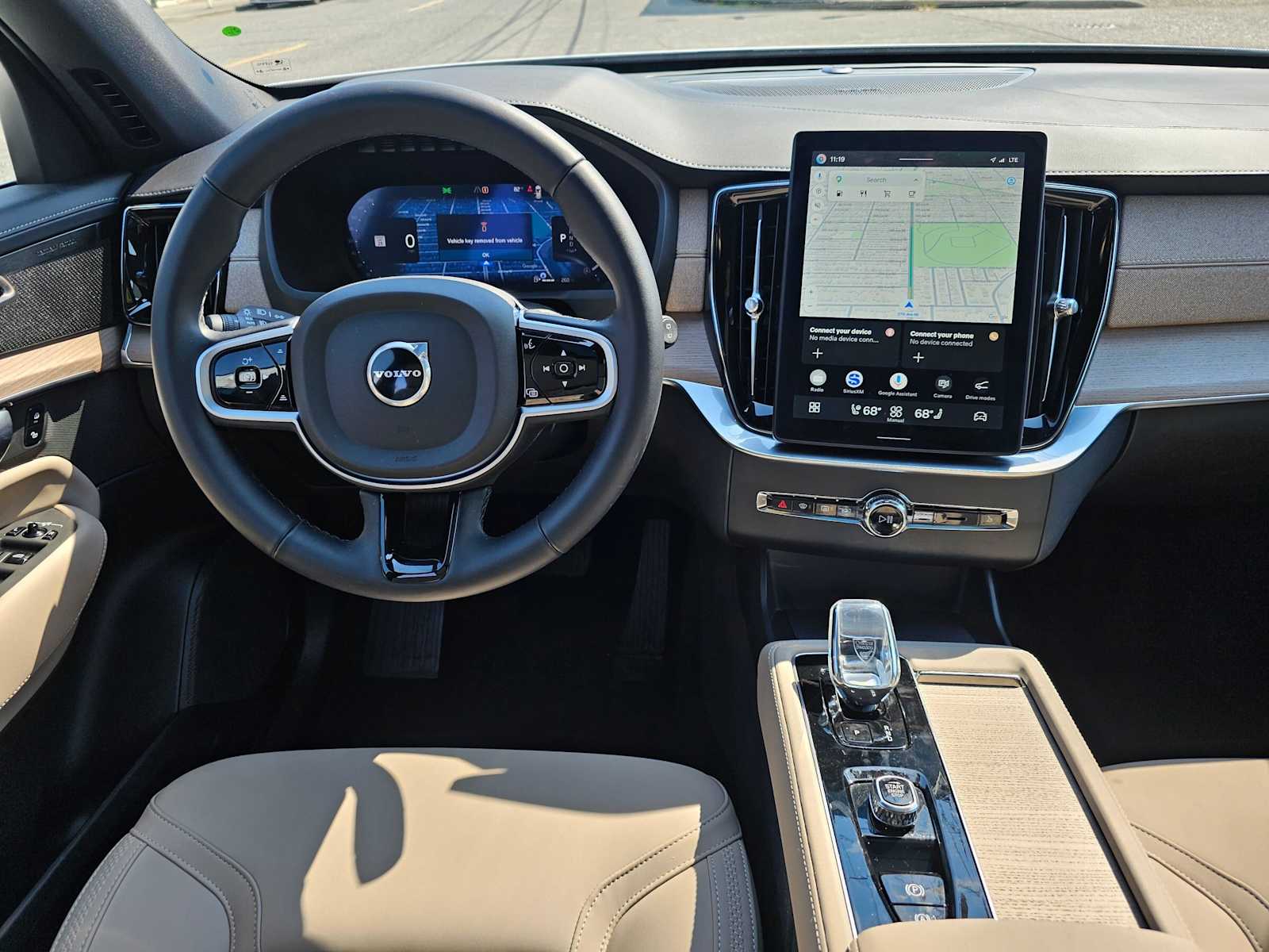 2026 Volvo XC90 Plus - Photo 20