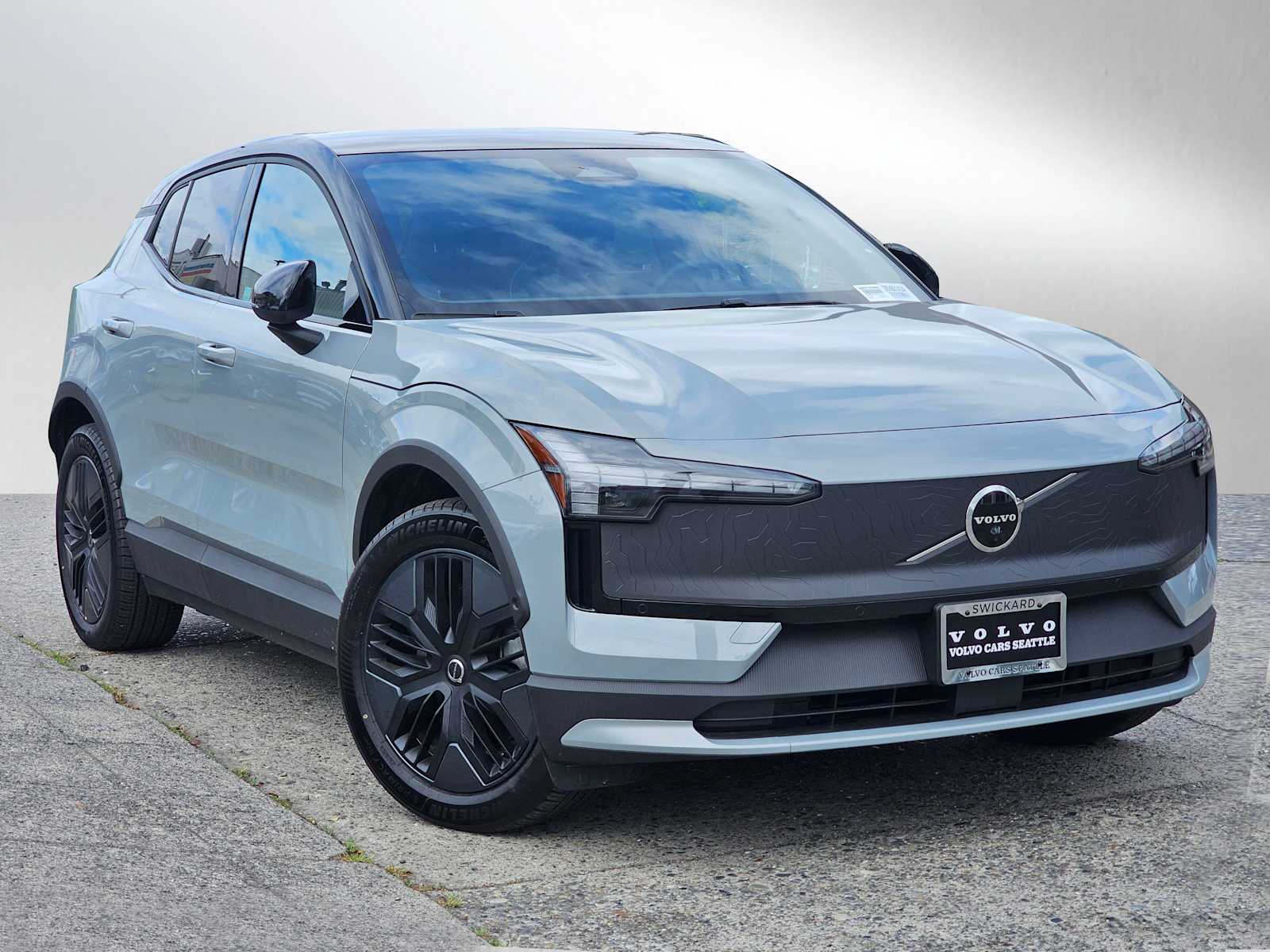 2026 Volvo EX30 Twin Motor Cross Country Ultra's photo