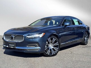 2025 Volvo S90 B6 Plus Sedan