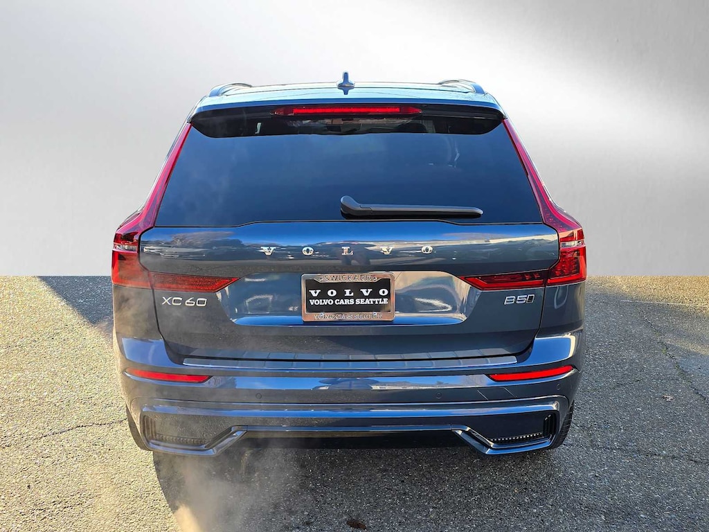 New 2026 Volvo XC60 B5 Plus SUV