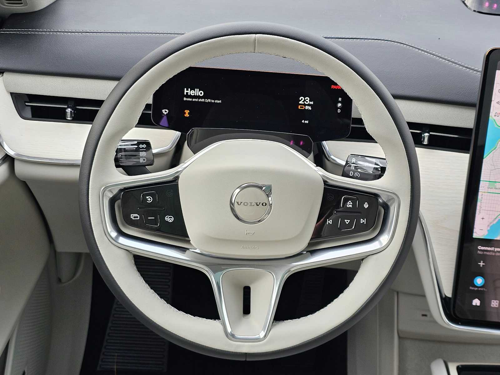 2025 Volvo EX90 Ultra - Photo 18