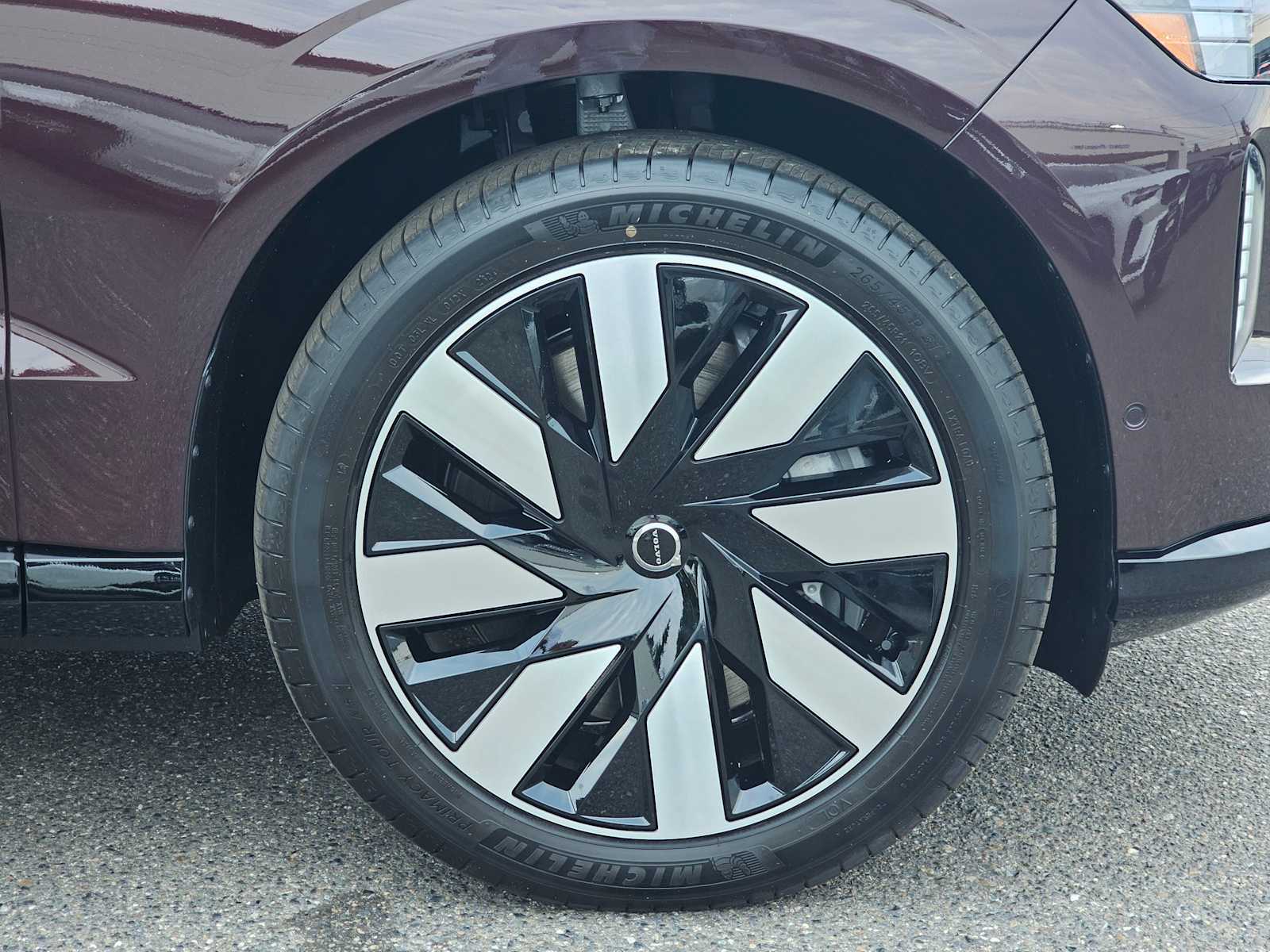 2025 Volvo EX90 Ultra - Photo 9