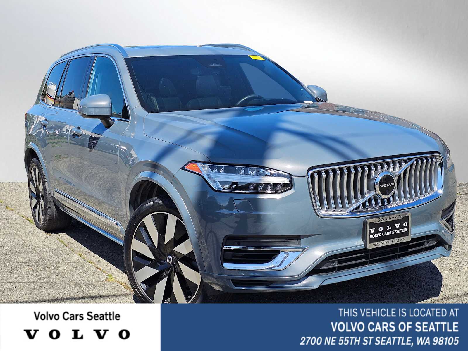 2023 Volvo XC90 T8 Recharge Ultimate Bright Theme 4WD's photo