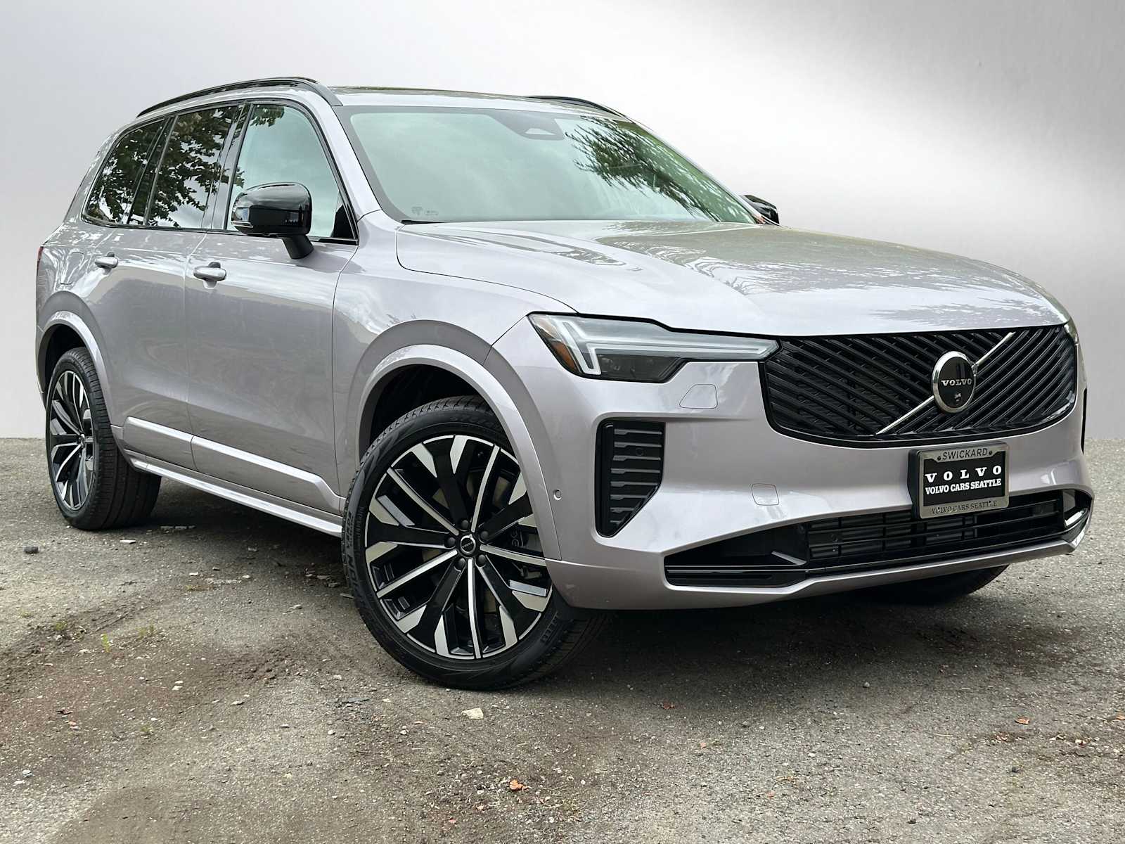 2026 Volvo XC90 T8 Recharge Ultra Dark 4WD's photo