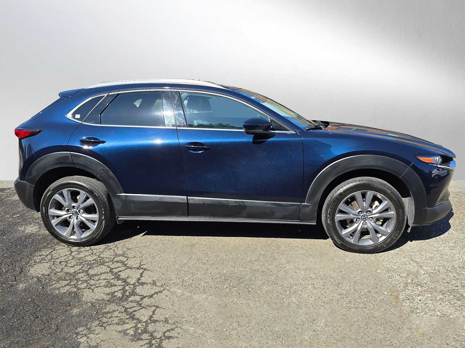 2024 Mazda CX-30 2.5 S Premium photo 2