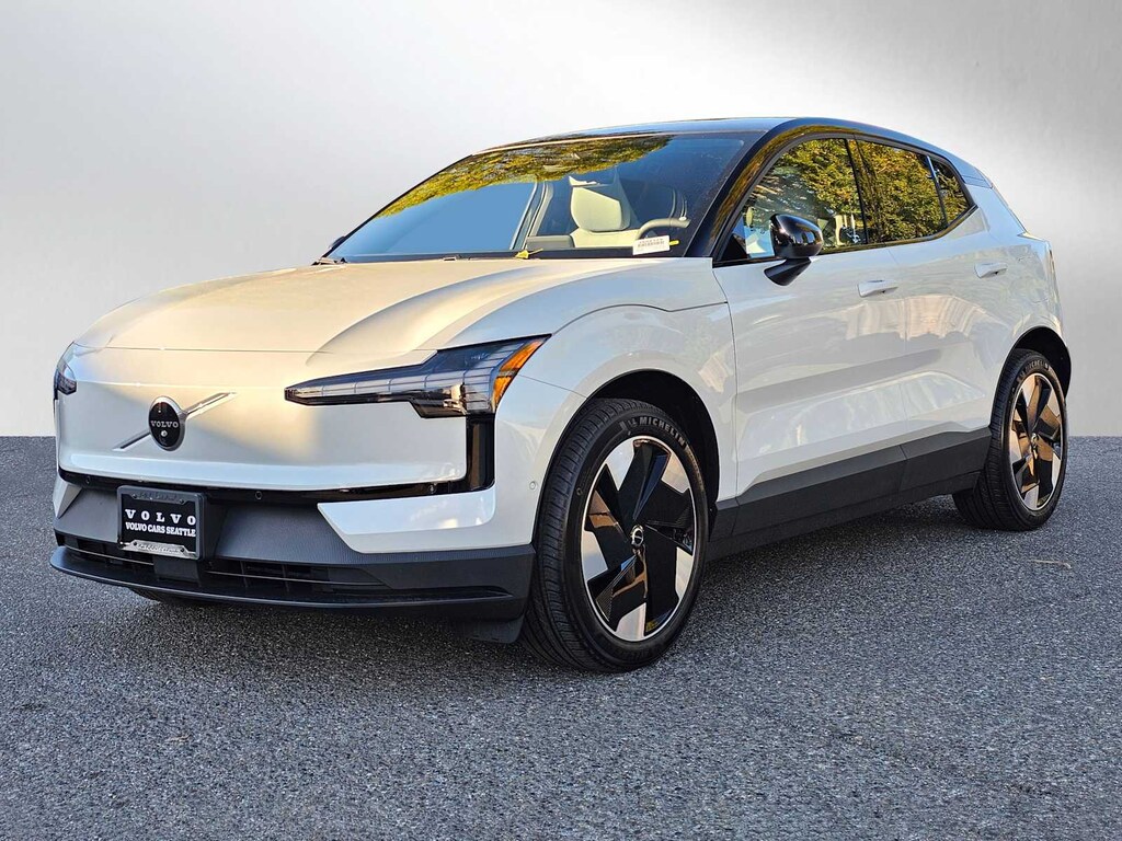 New 2025 Volvo EX30 Twin Motor Ultra SUV