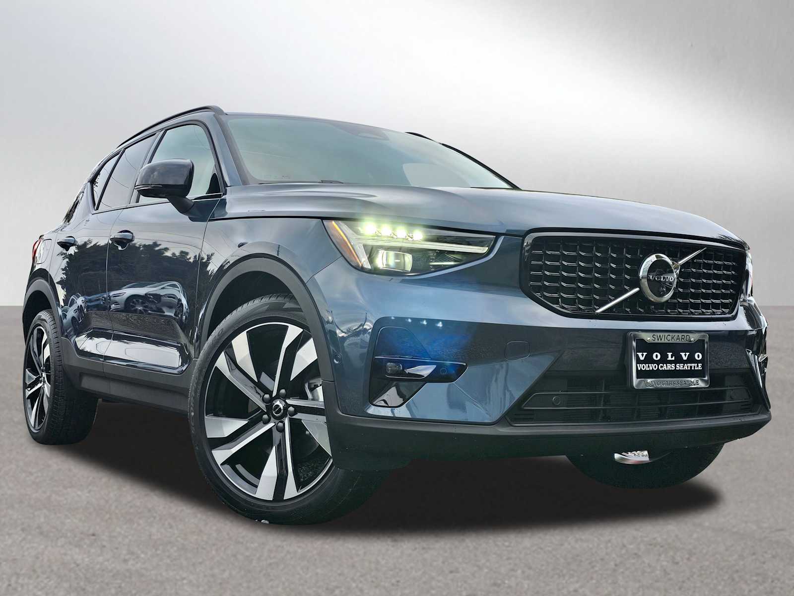 2026 Volvo XC40 Ultra's photo