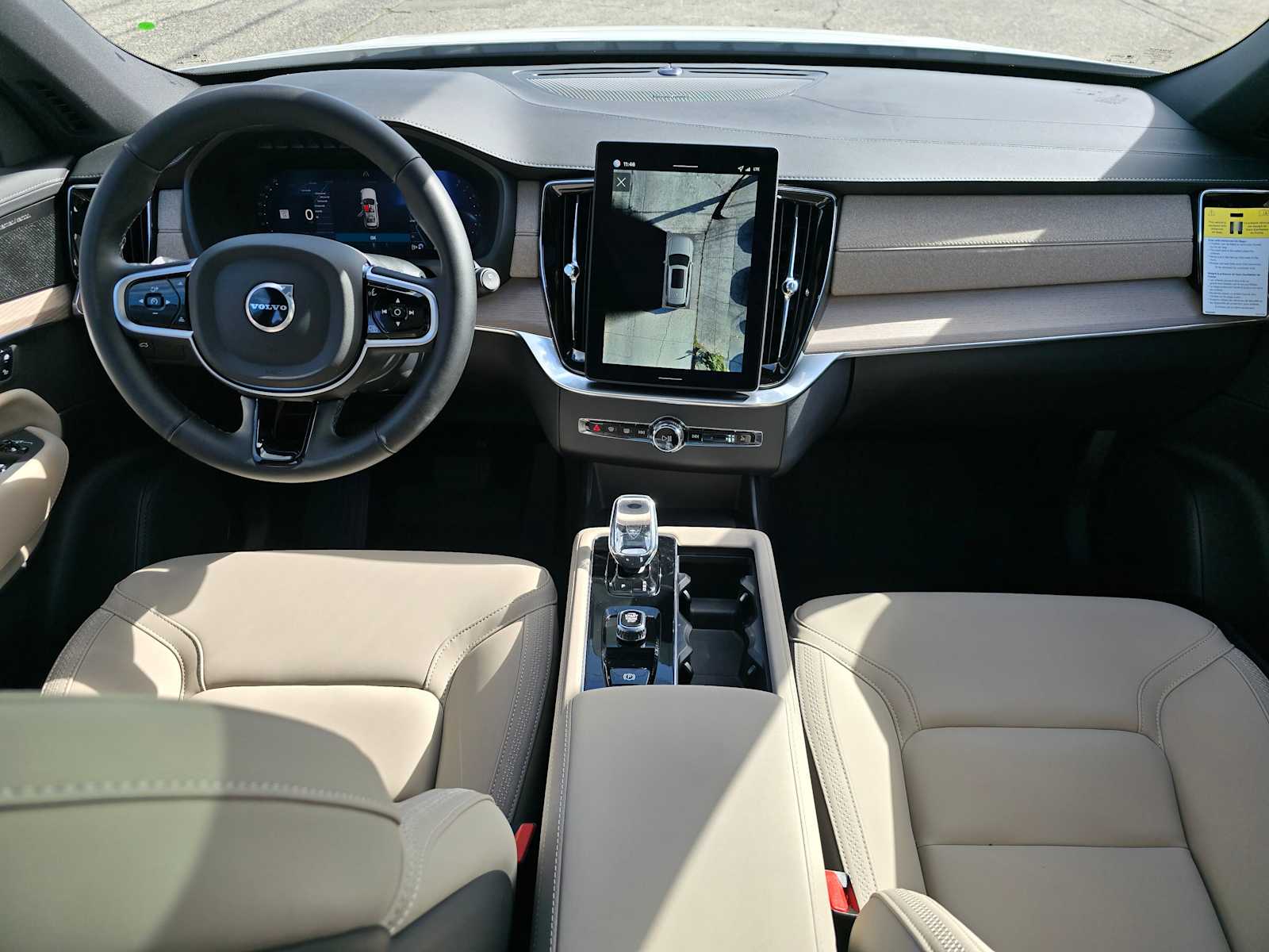 2026 Volvo XC90 Plus - Photo 20