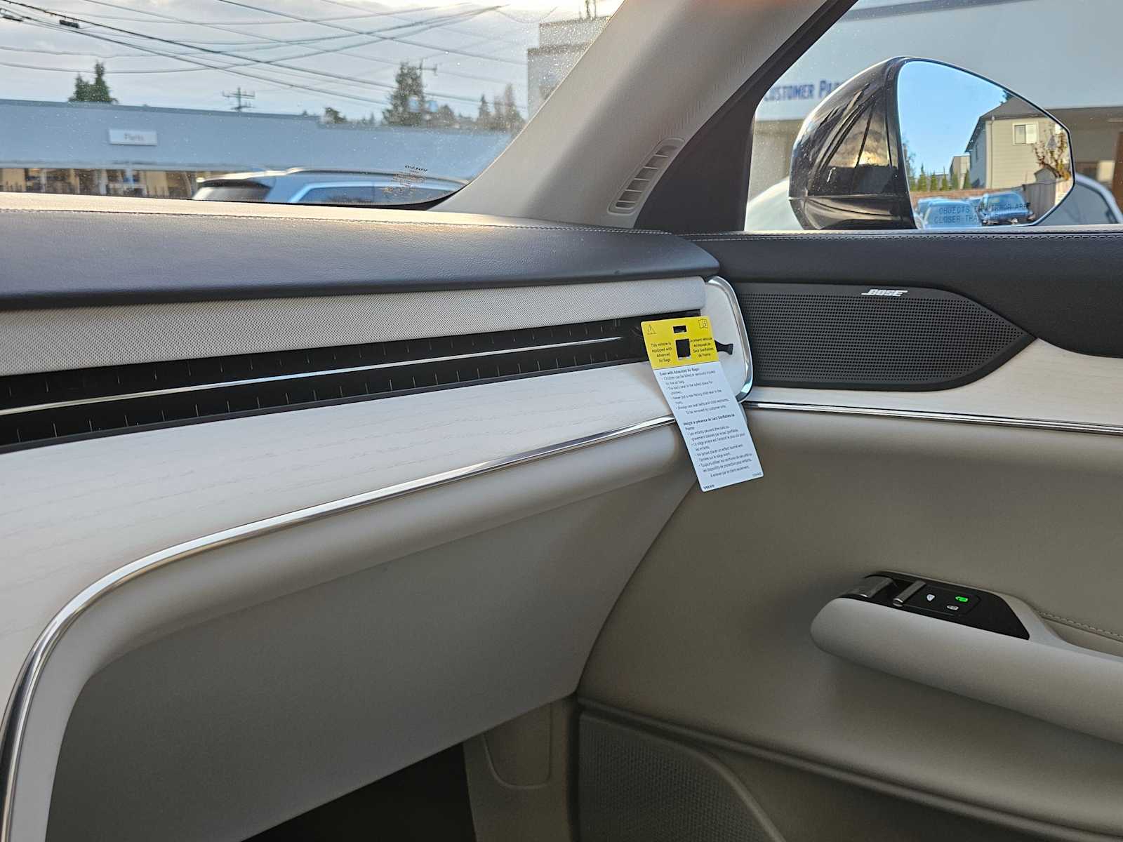 2025 Volvo EX90 Plus - Photo 25