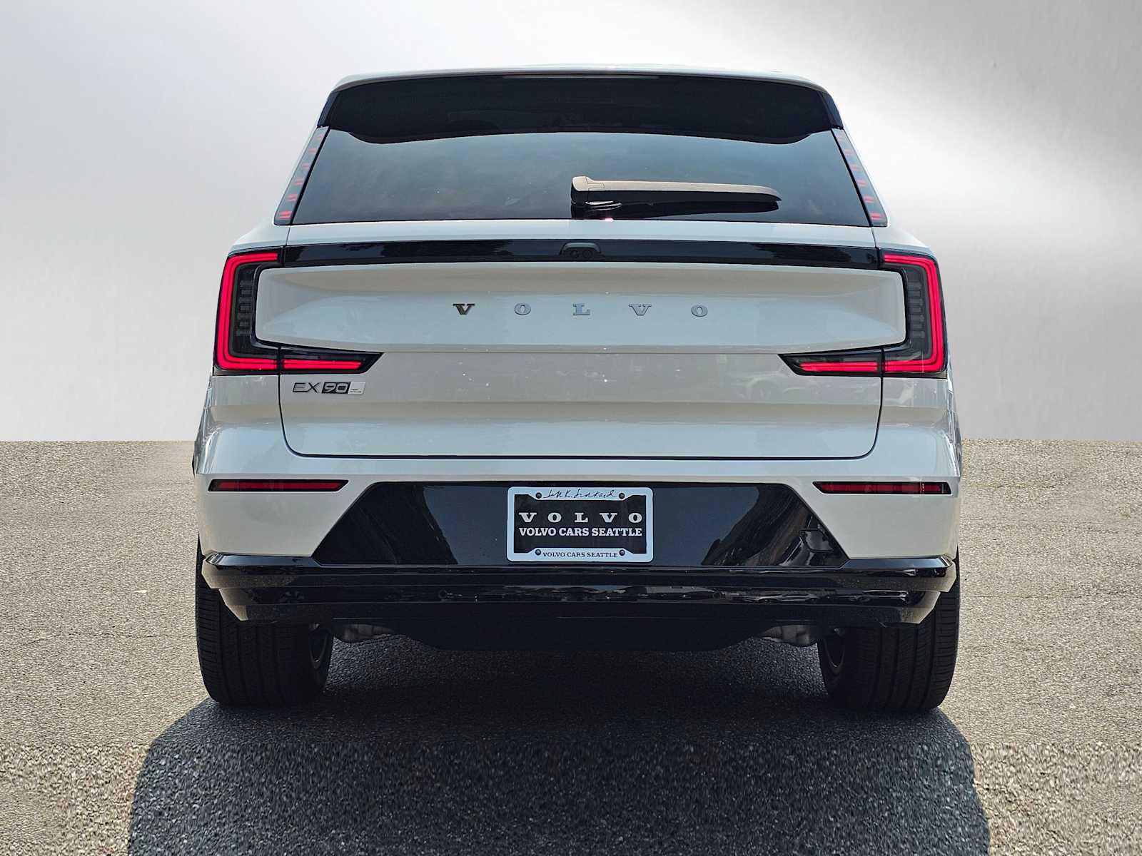 2025 Volvo EX90 Plus - Photo 6