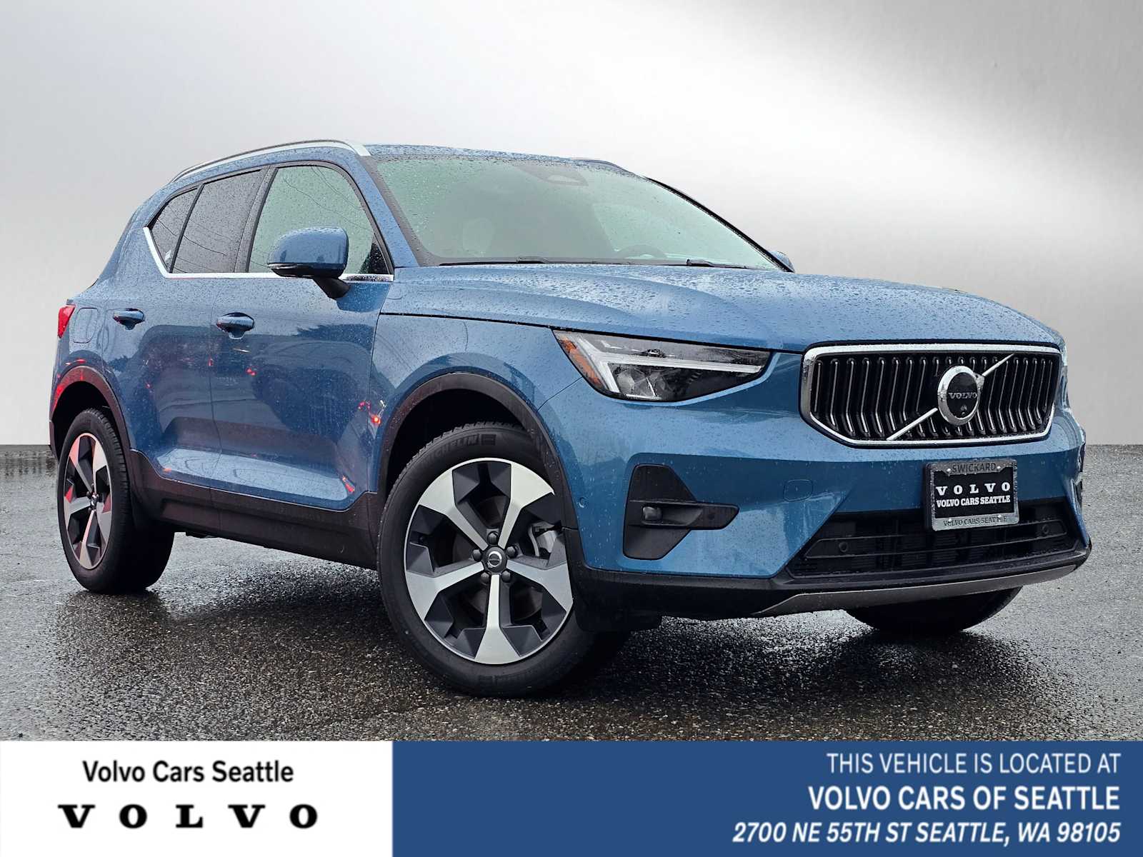 2025 Volvo XC40 Plus's photo