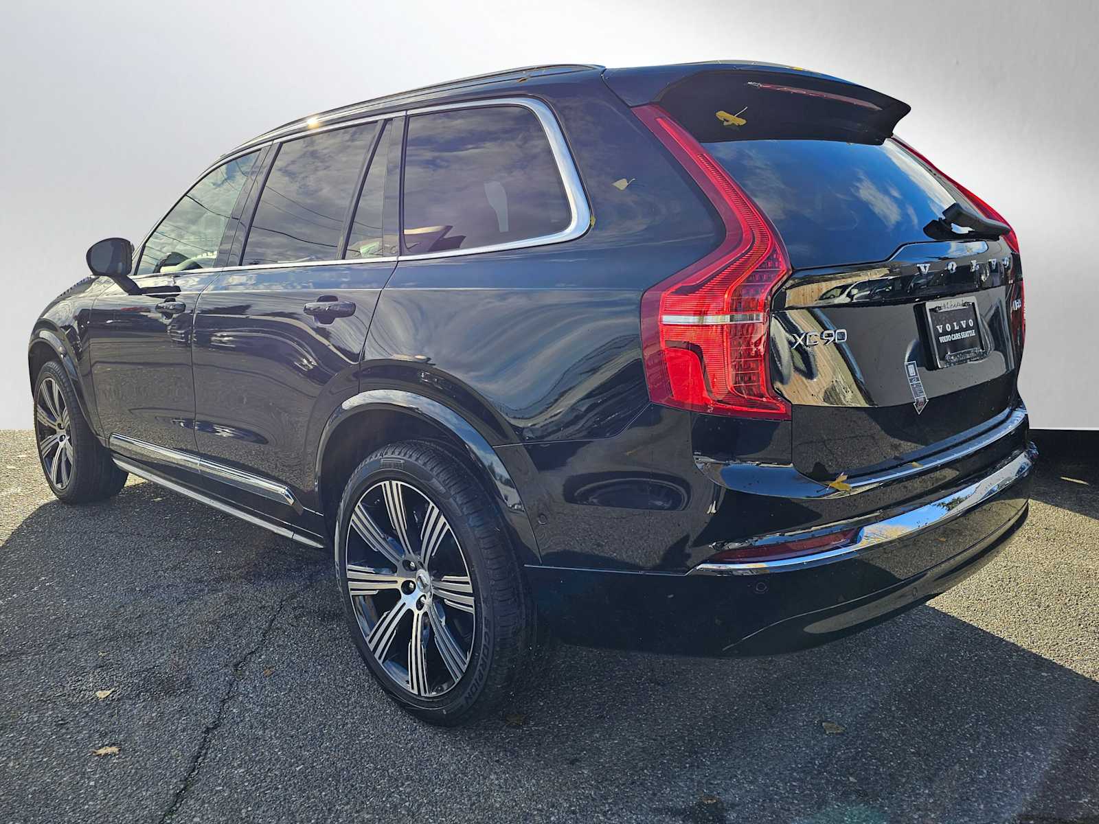 2025 Volvo XC90 Plus photo 3
