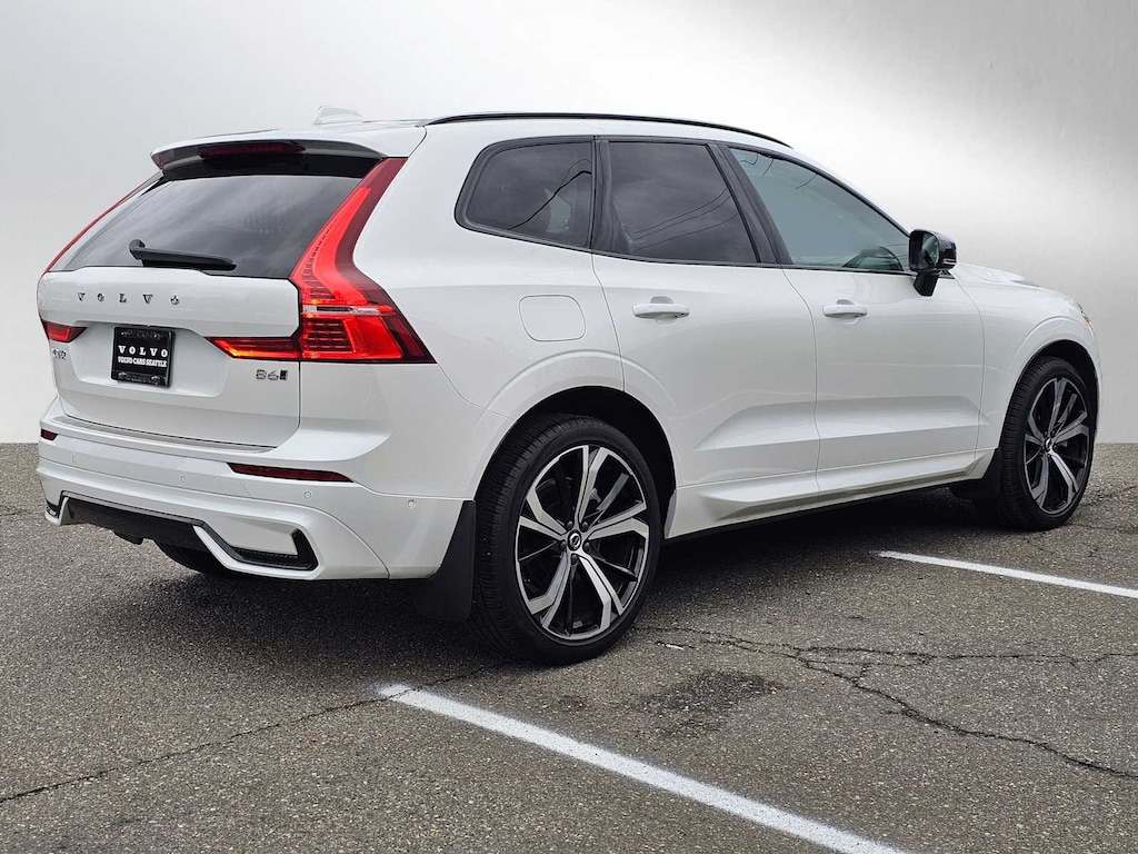 Certified 2023 Volvo XC60 B6 AWD Ultimate Dark SUV