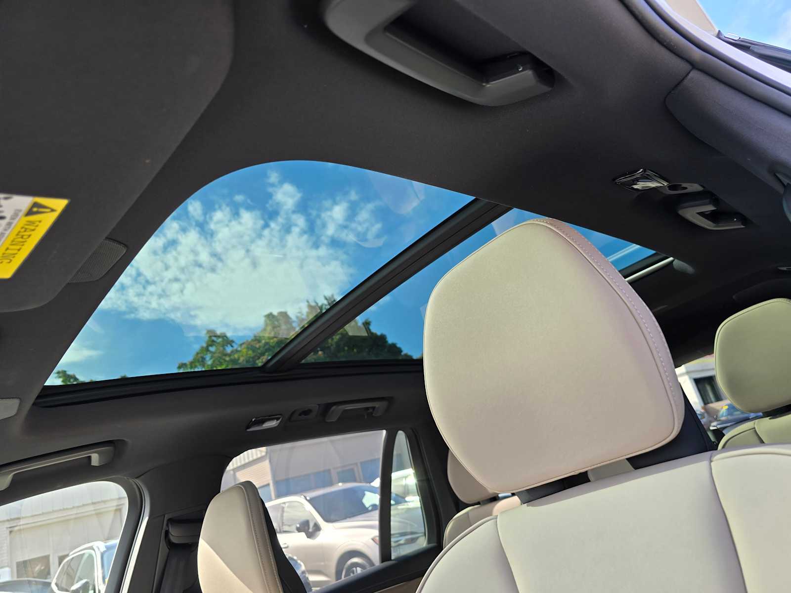 2026 Volvo XC90 Plus - Photo 27