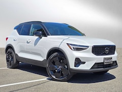 2026 Volvo XC40 B5 Ultra Black Edition AWD SUV
