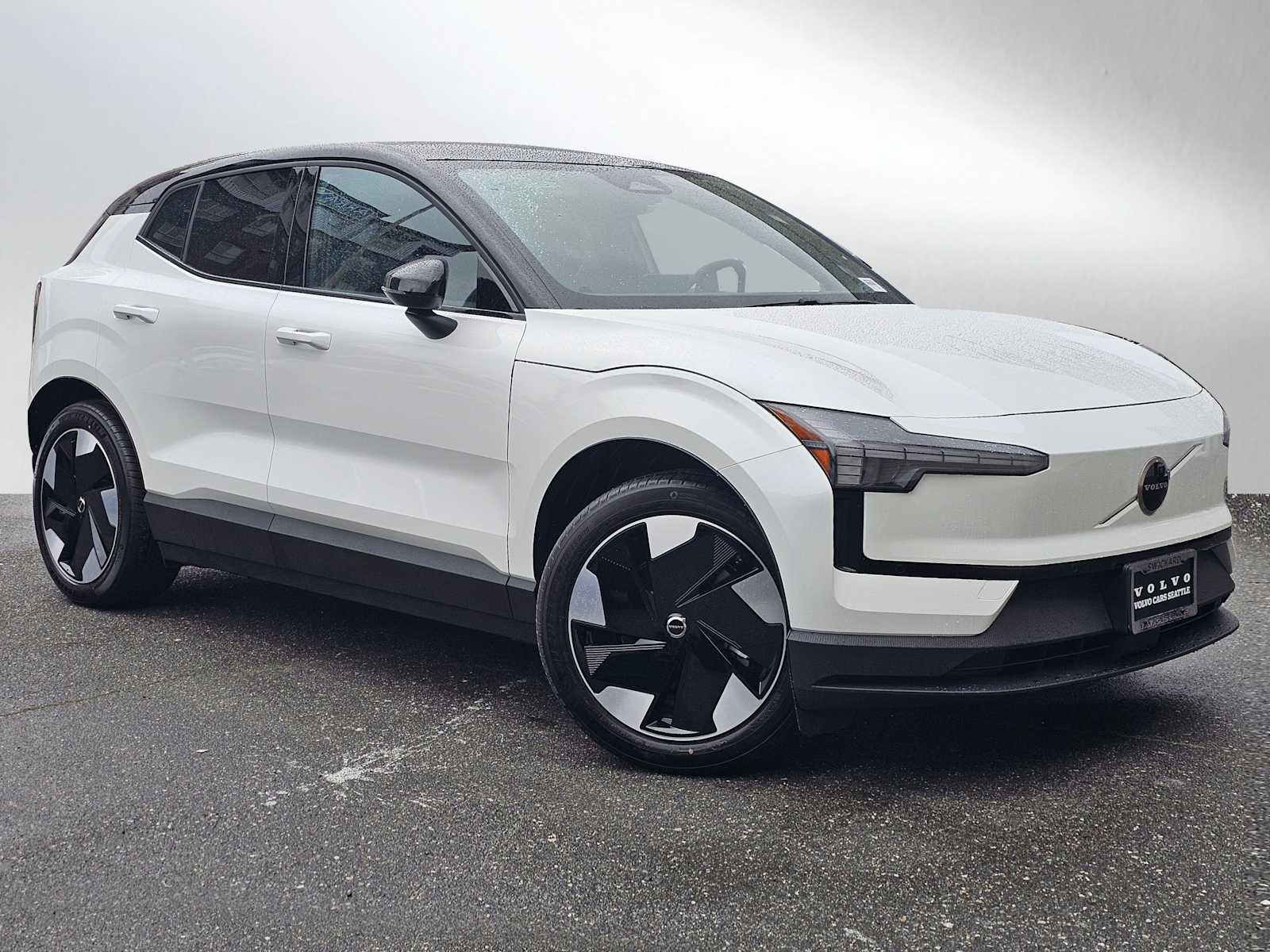 2026 Volvo EX30 Single Motor Plus's photo
