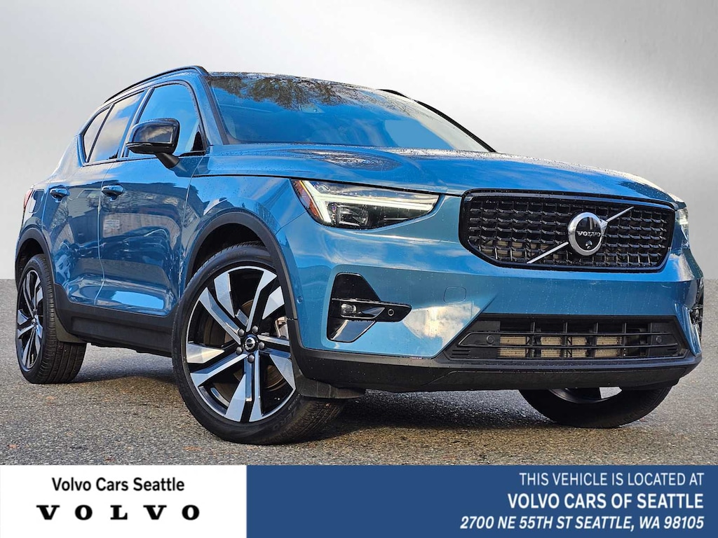 Certified 2024 Volvo XC40 B5 Plus Dark SUV