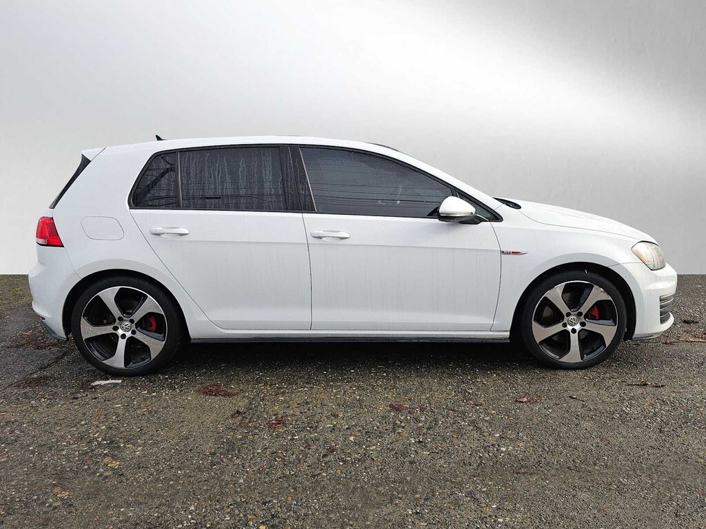 Used 2015 Volkswagen Golf GTI 2.0T SE 4-Door Hatchback