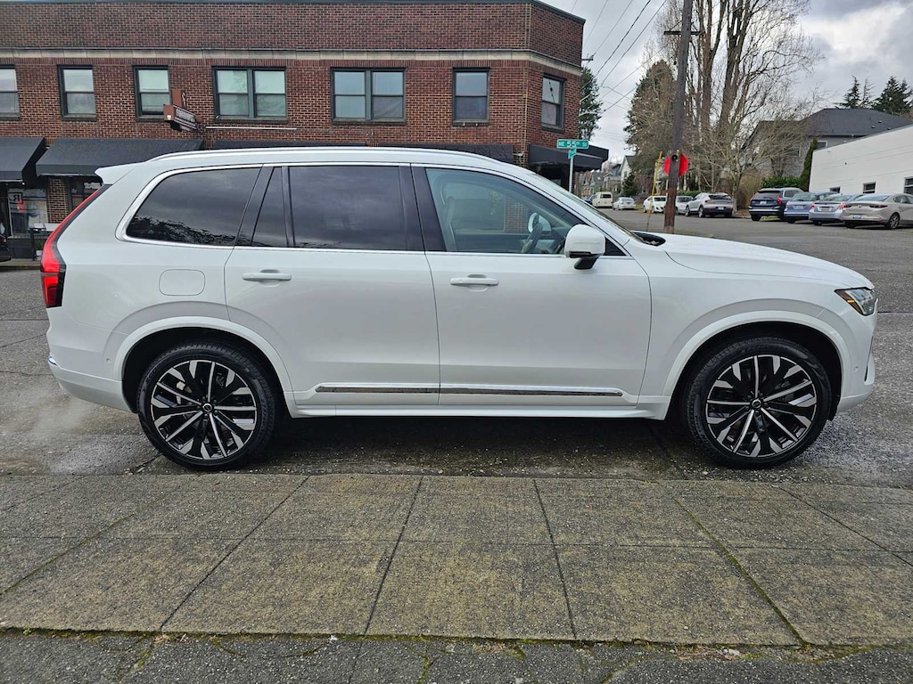 New 2026 Volvo XC90 plug-in hybrid T8 Ultra 7-Seater SUV