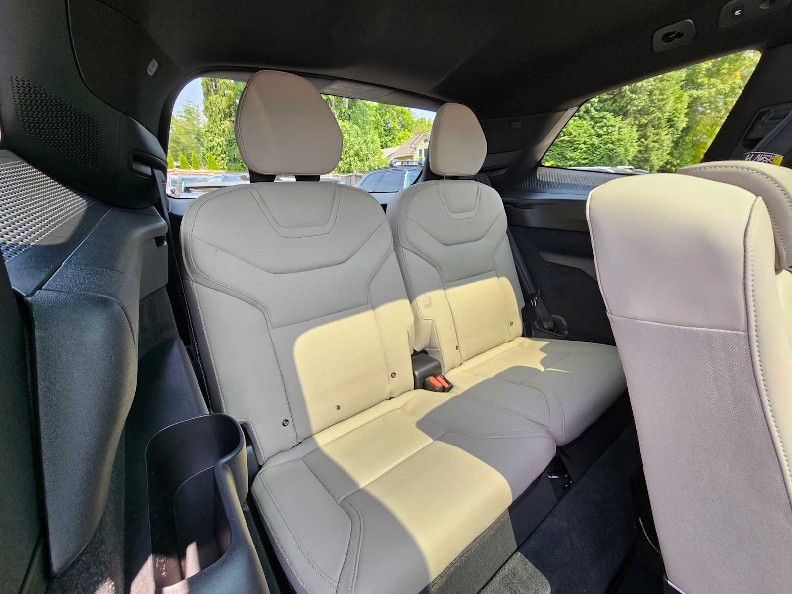 2025 Volvo EX90 Plus - Photo 14