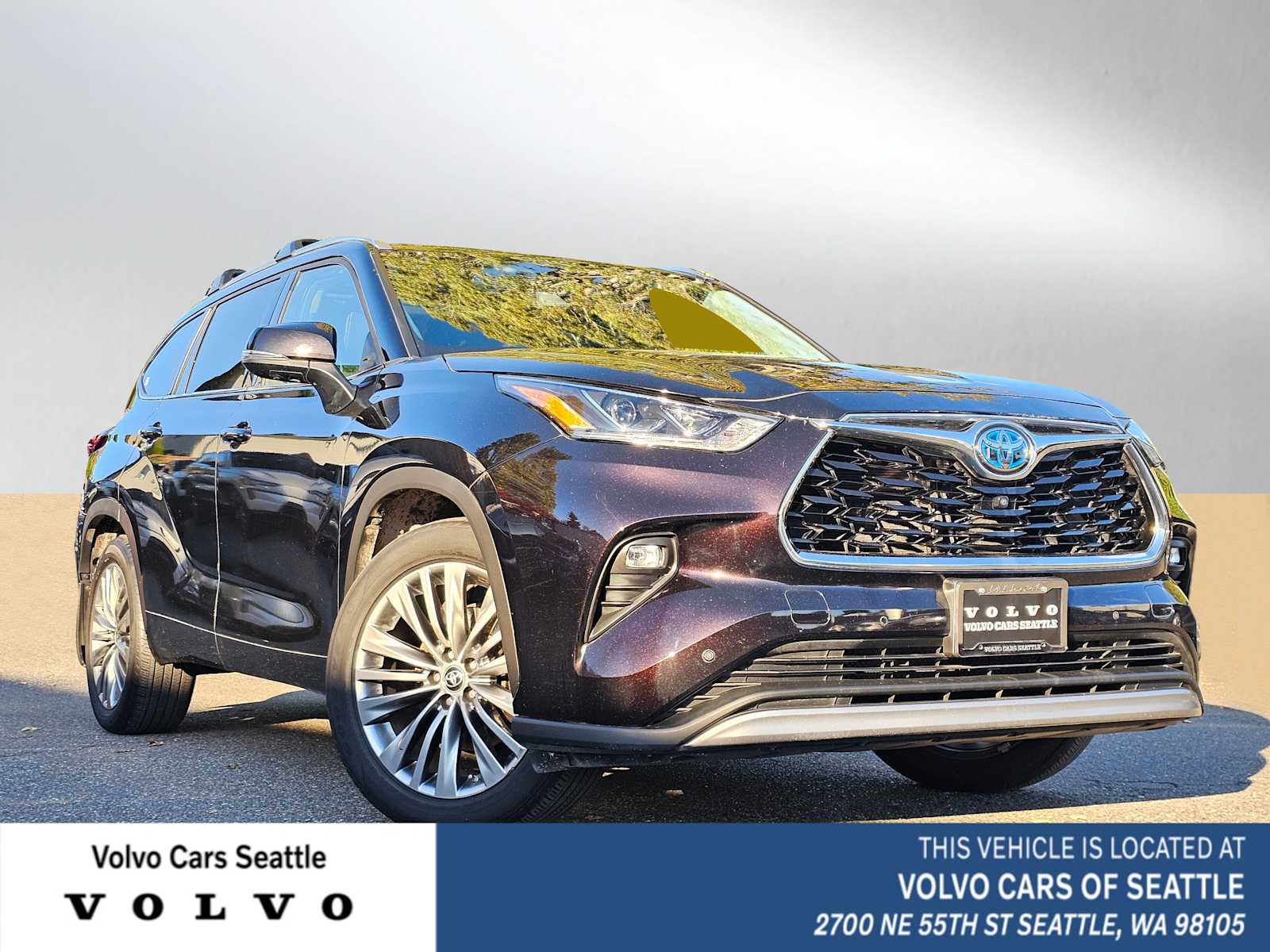 2021 Toyota Highlander Platinum's photo