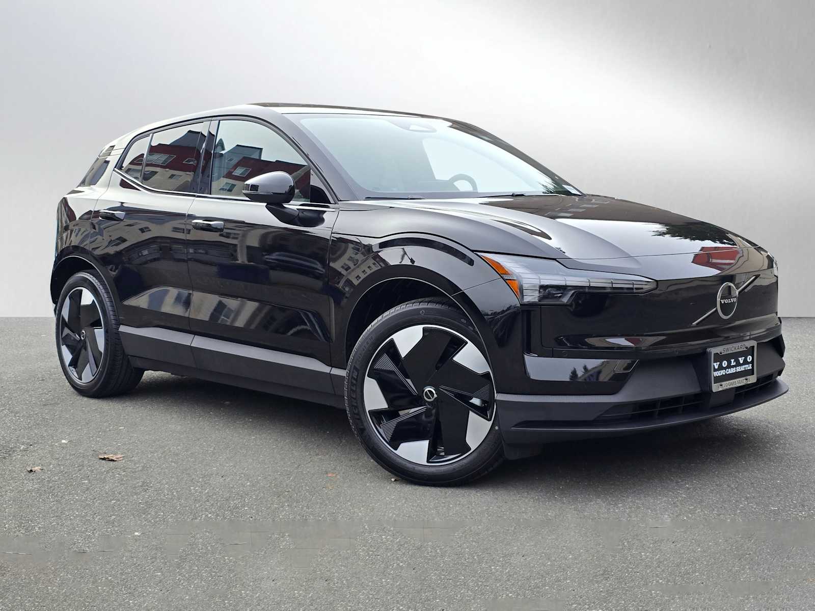 2026 Volvo EX30 Twin Motor Performance Plus's photo