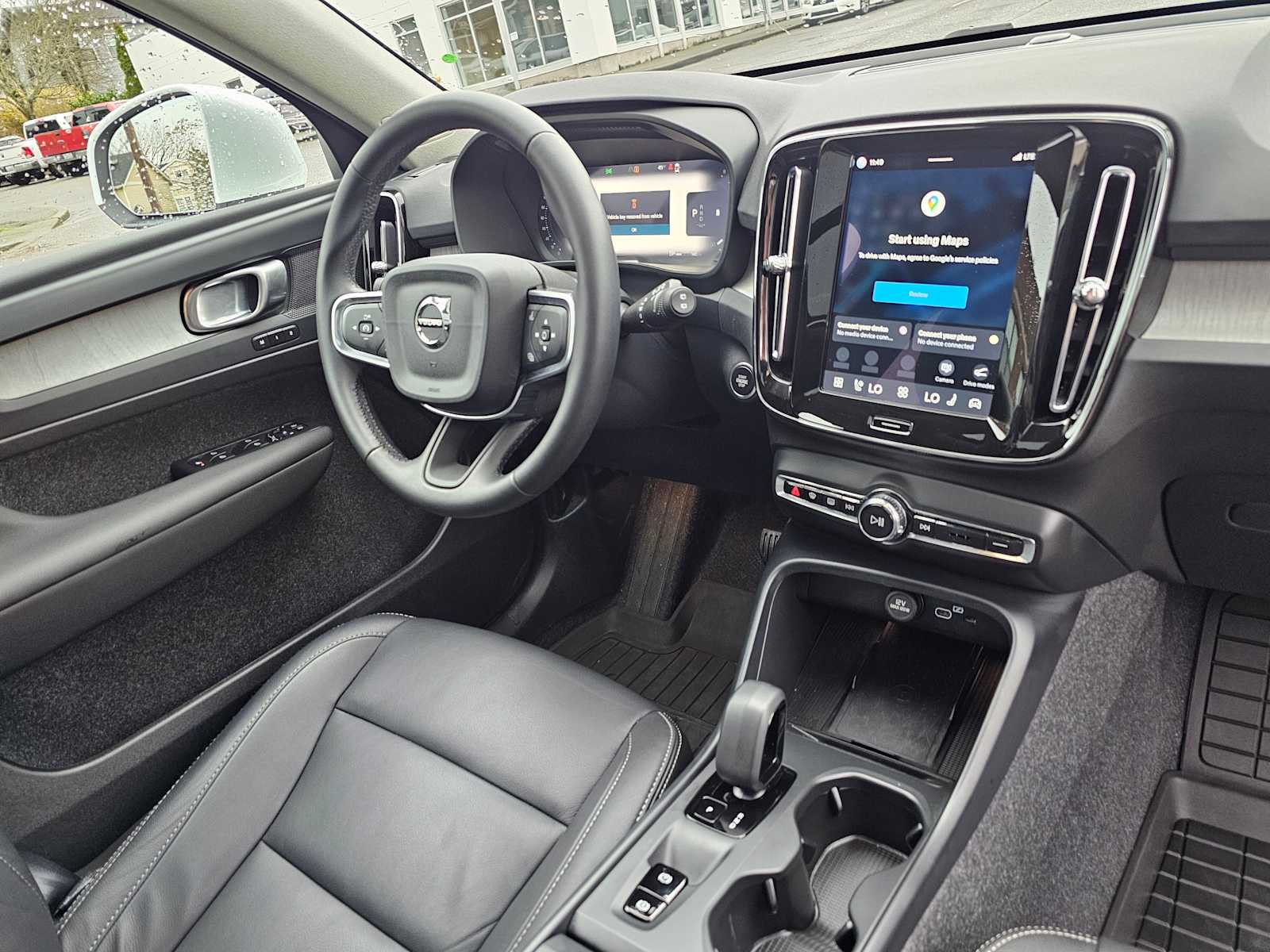 2025 Volvo XC40 Core - Photo 12