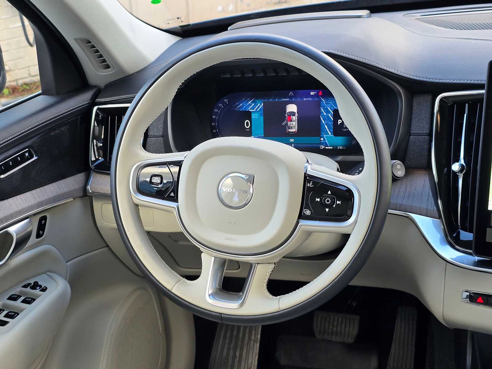 2026 Volvo XC90 Ultra - Photo 20