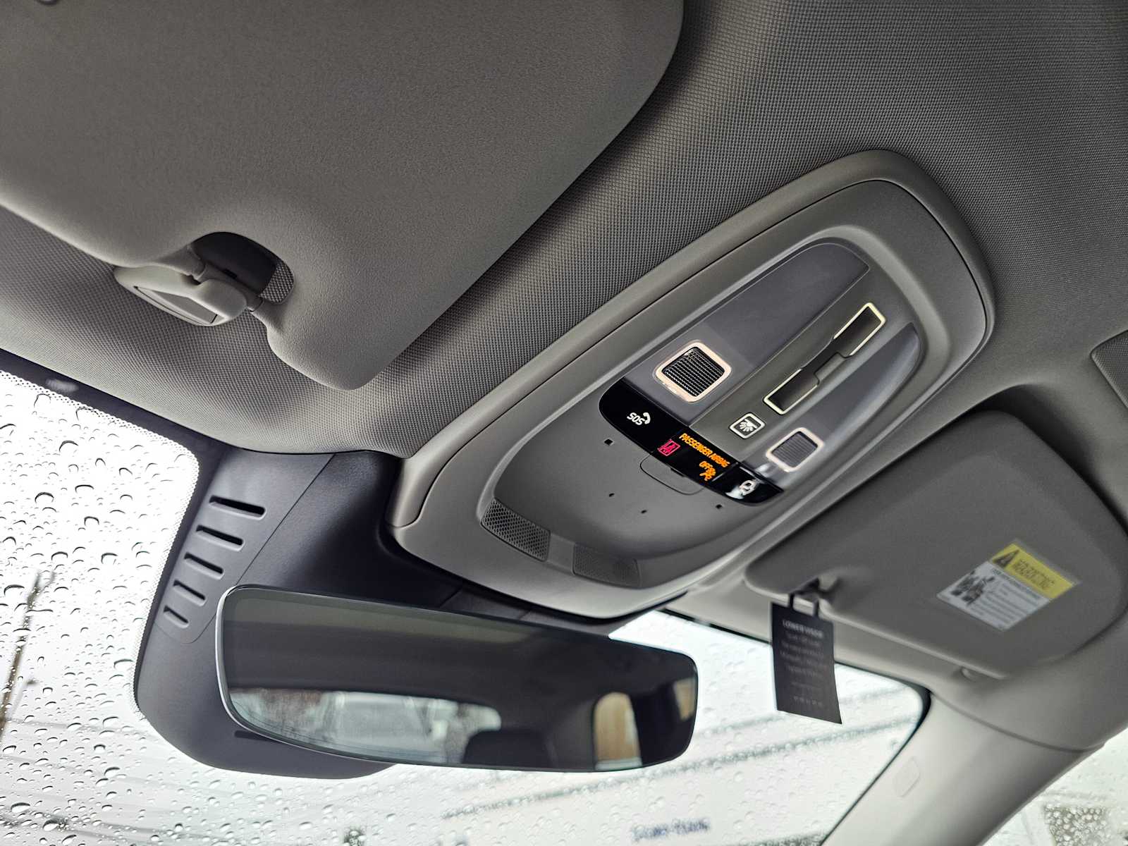 2025 Volvo XC60 Core - Photo 31