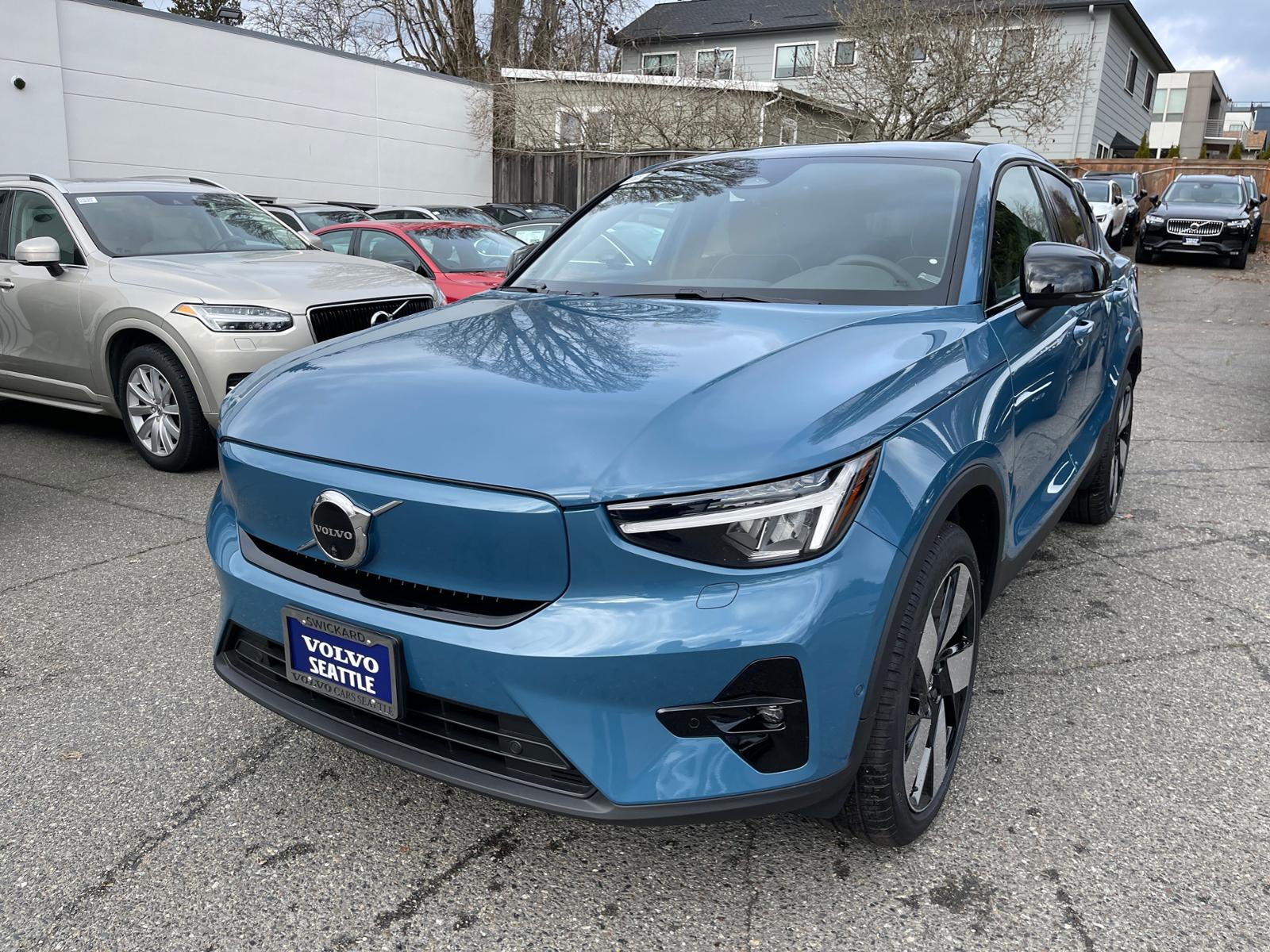 2023 Volvo C40 Recharge Ultimate photo 4