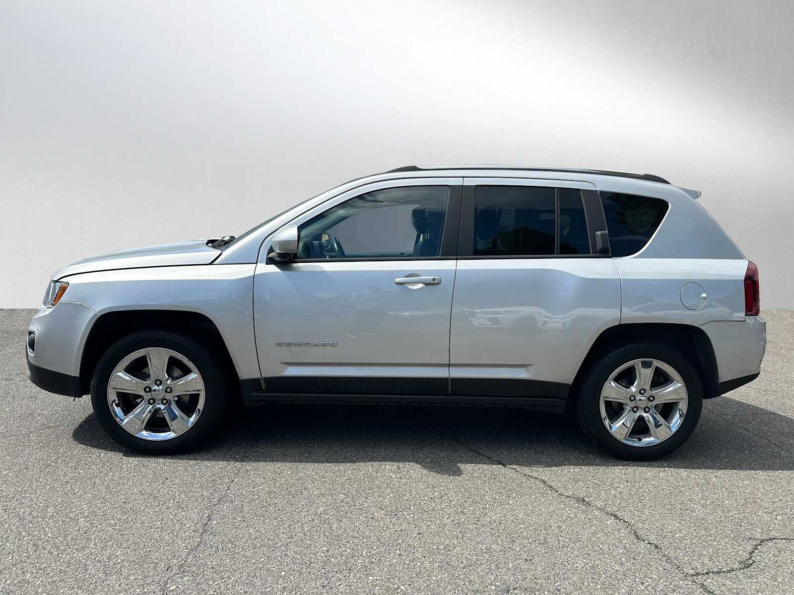 Used 2014 Jeep Compass Latitude with VIN 1C4NJDEB8ED620096 for sale in Seattle, WA