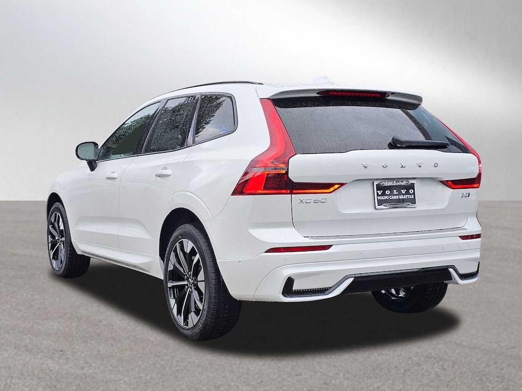 New 2026 Volvo XC60 B5 Plus SUV