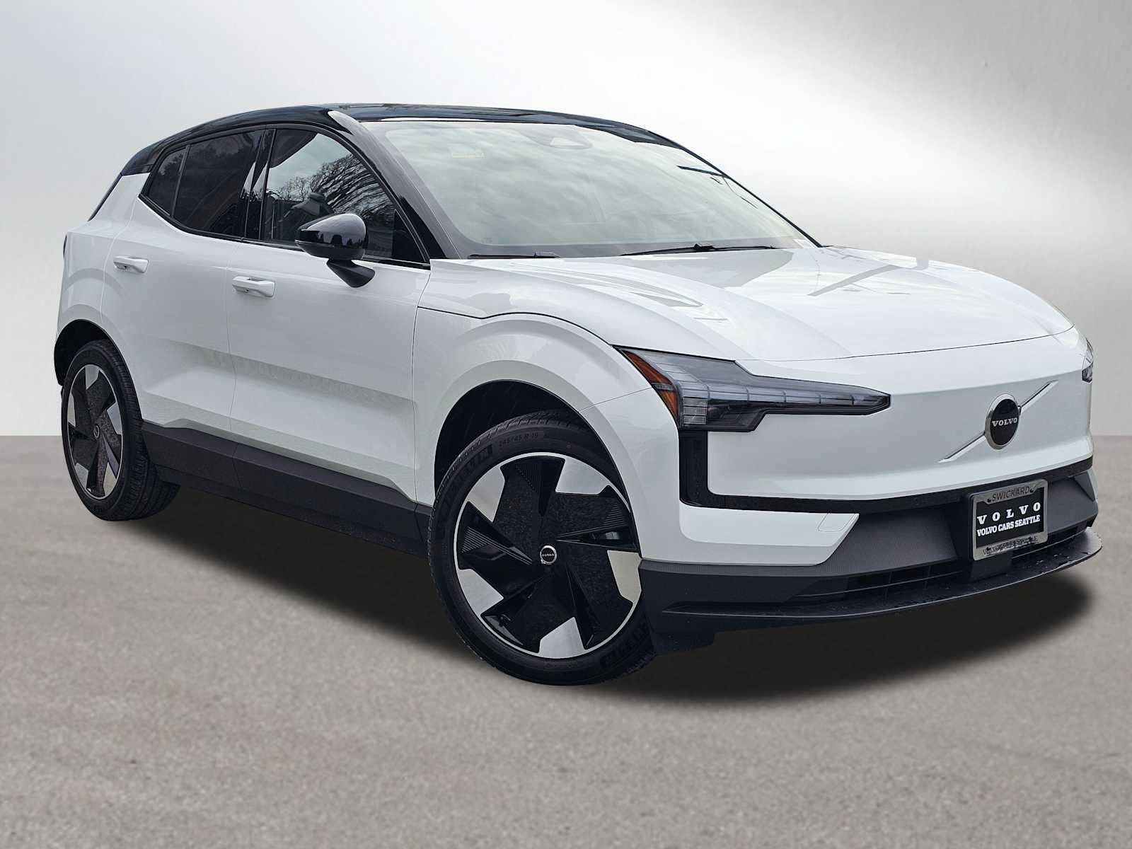 2026 Volvo EX30 Single Motor Plus's photo