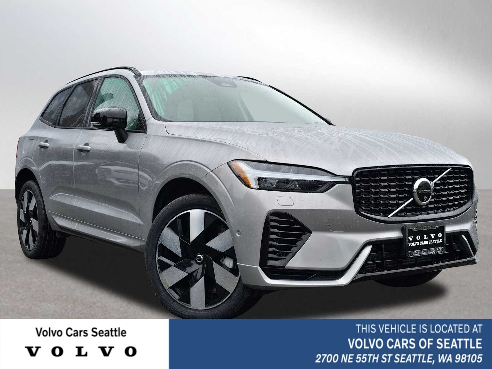 2024 Volvo XC60 Plus's photo