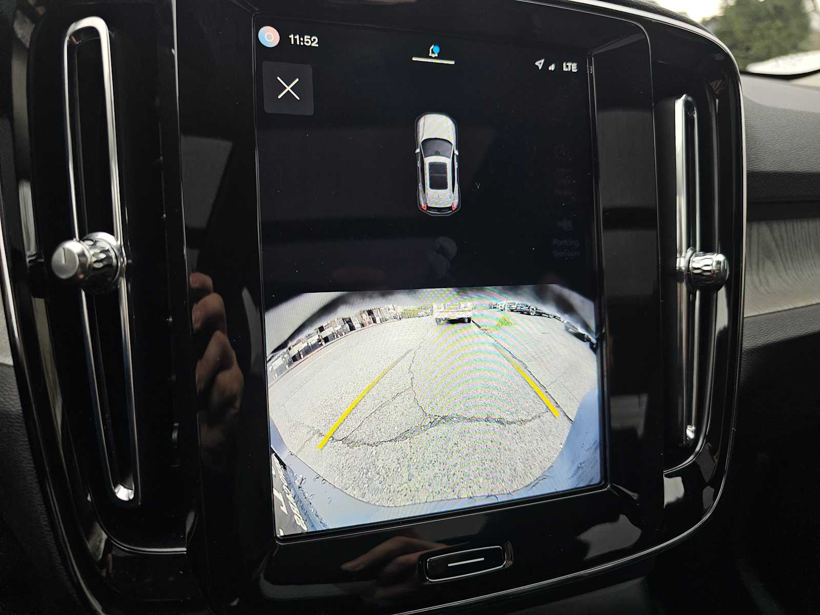 2025 Volvo XC40 Core - Photo 34