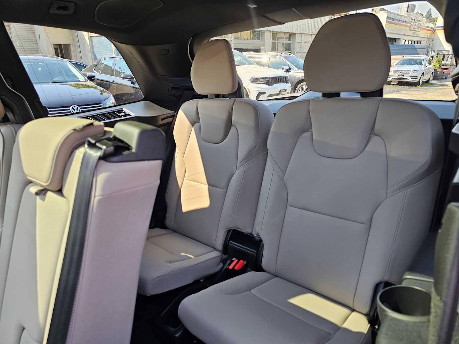 2026 Volvo XC90 Plus - Photo 19