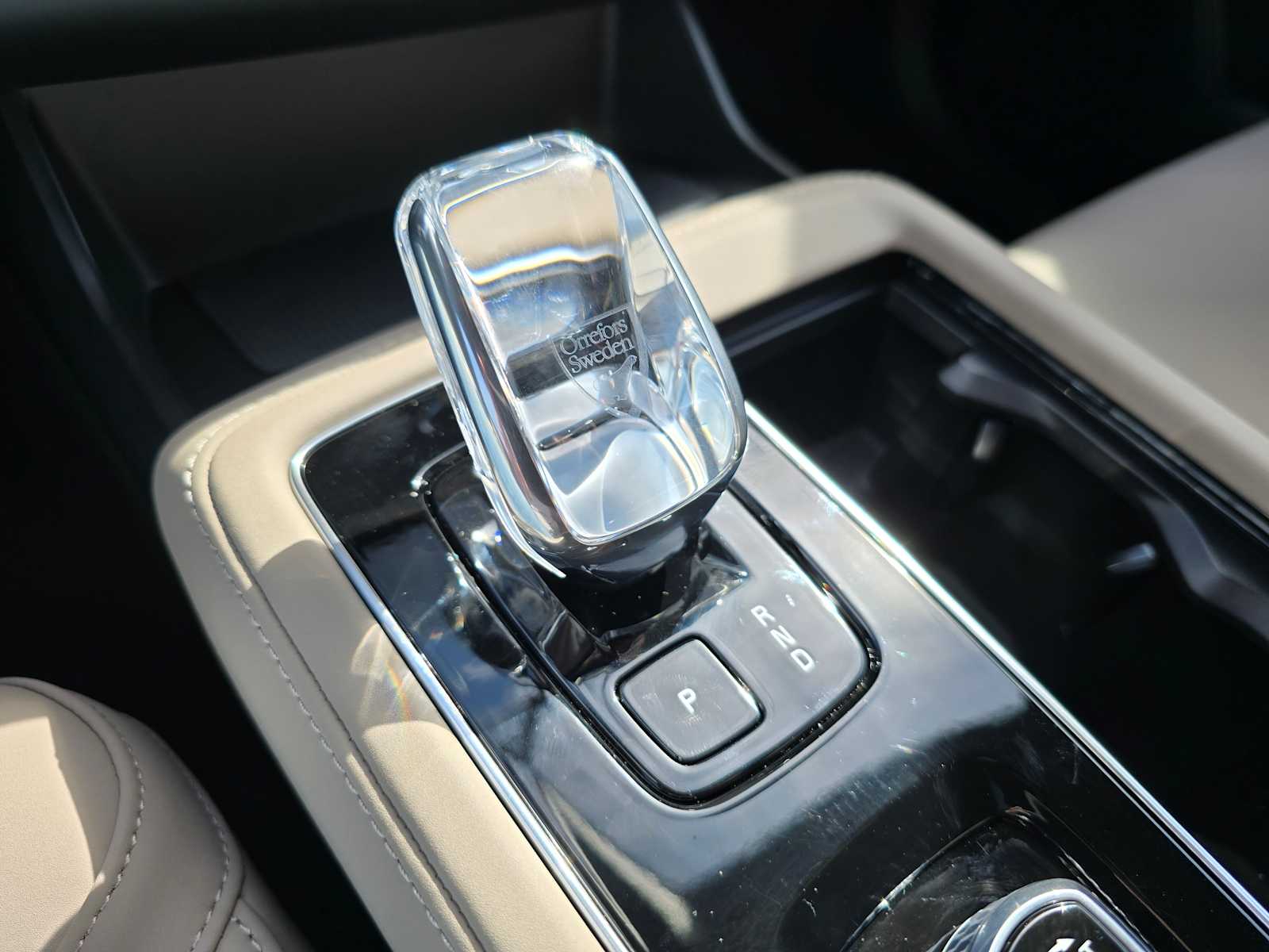 2026 Volvo XC90 Plus - Photo 35