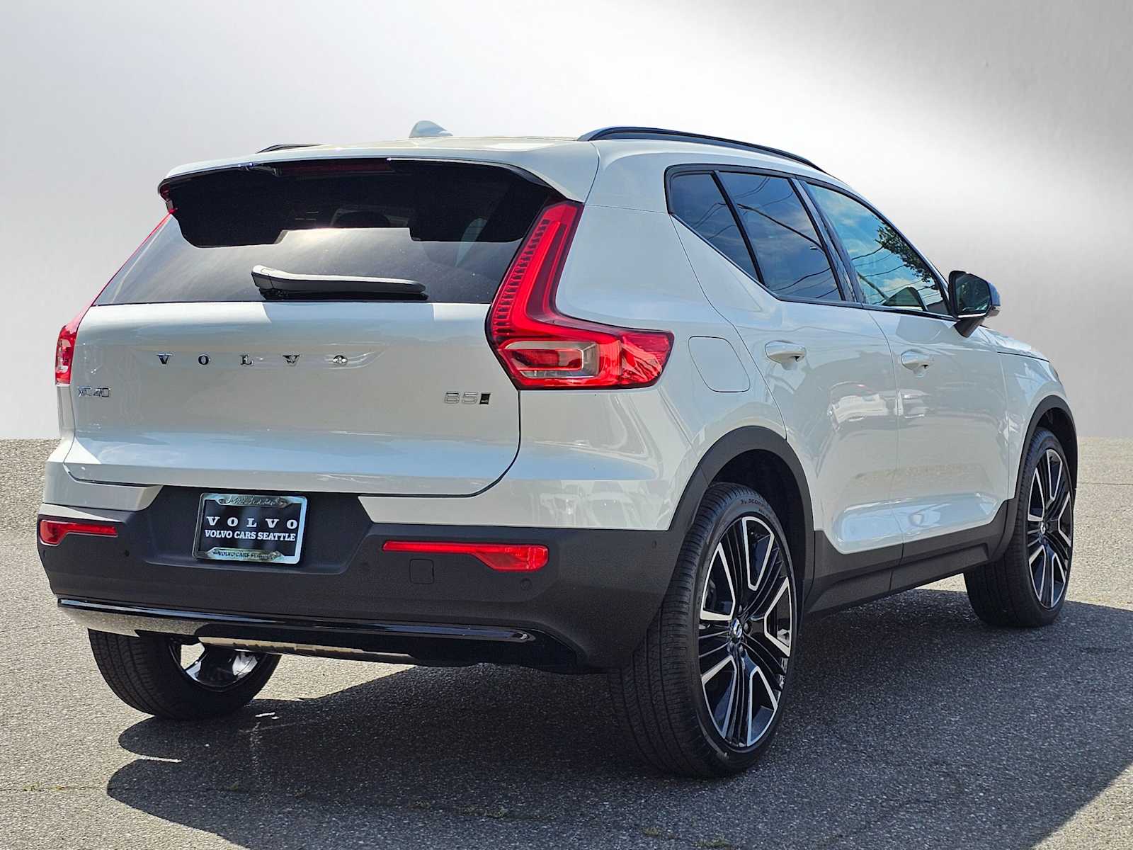 2025 Volvo XC40 Ultra - Photo 7